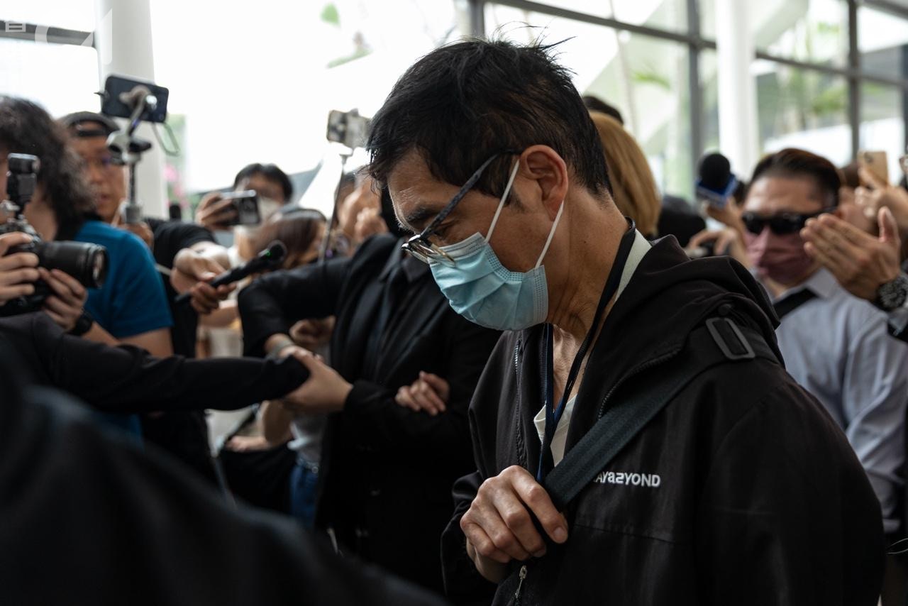 大埔宏福苑大火獨立委員會今日(1日)舉行首輪第七場聽證會,管理公司置邦的高級保安黃百盛出席作供。(梁鵬威攝) 大埔宏福苑大火獨立委員會今日(1日)舉行首輪第七場聽證會,管理公司置邦的高級保安黃百盛出席作供。(梁鵬威攝)