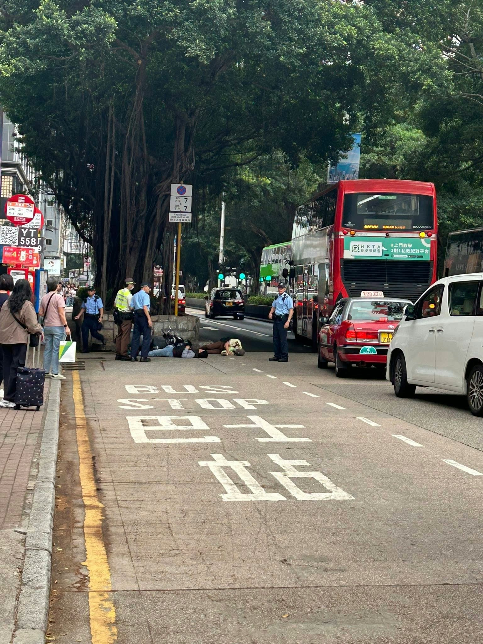 警方到場調查。（fb／馬路的事討論區 Andy Lee）