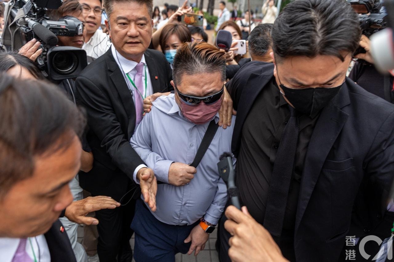 物管公司「置邦」工程主任林文欣作供,他認同管理處無及時跟進水掣及水喉招標工序,令消防水缸無法使用。(梁鵬威攝) 物管公司「置邦」工程主任林文欣作供,他認同管理處無及時跟進水掣及水喉招標工序,令消防水缸無法使用。(梁鵬威攝)