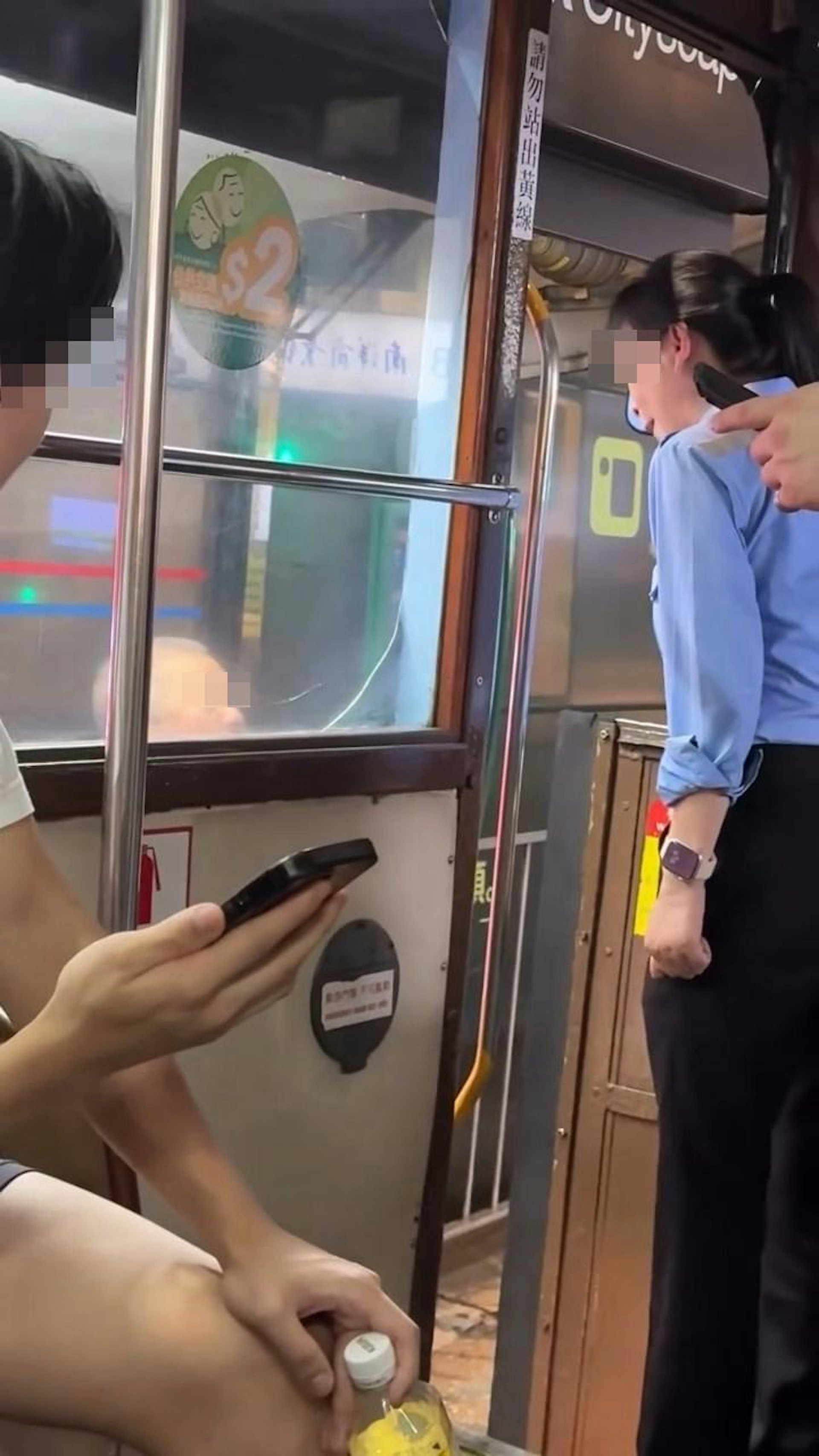 阿伯因支付電車車費問題與女車長爭吵。(Threads@leonardto)