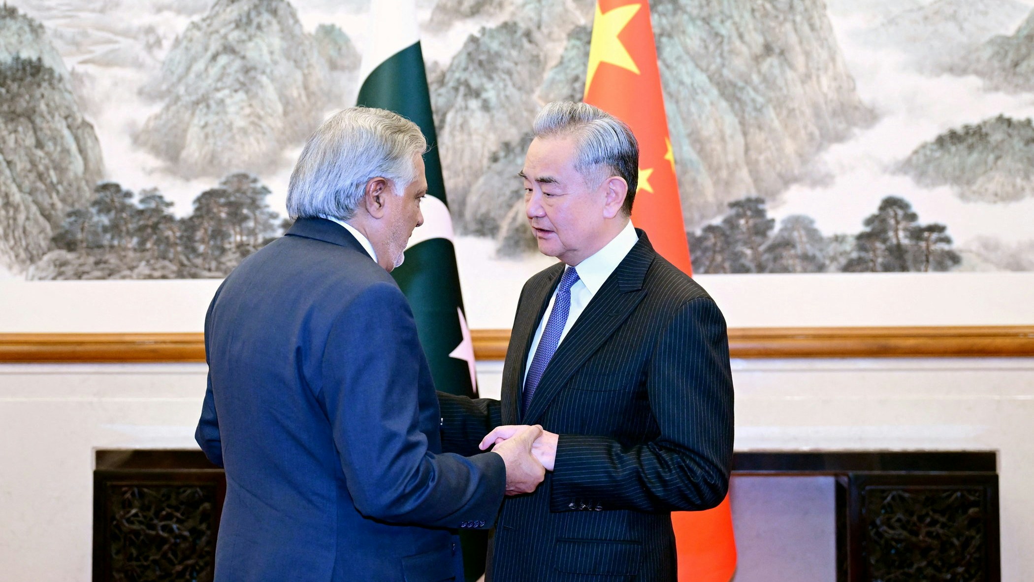 卫报：中国保证伊朗官员与美国谈判时不会遭暗杀