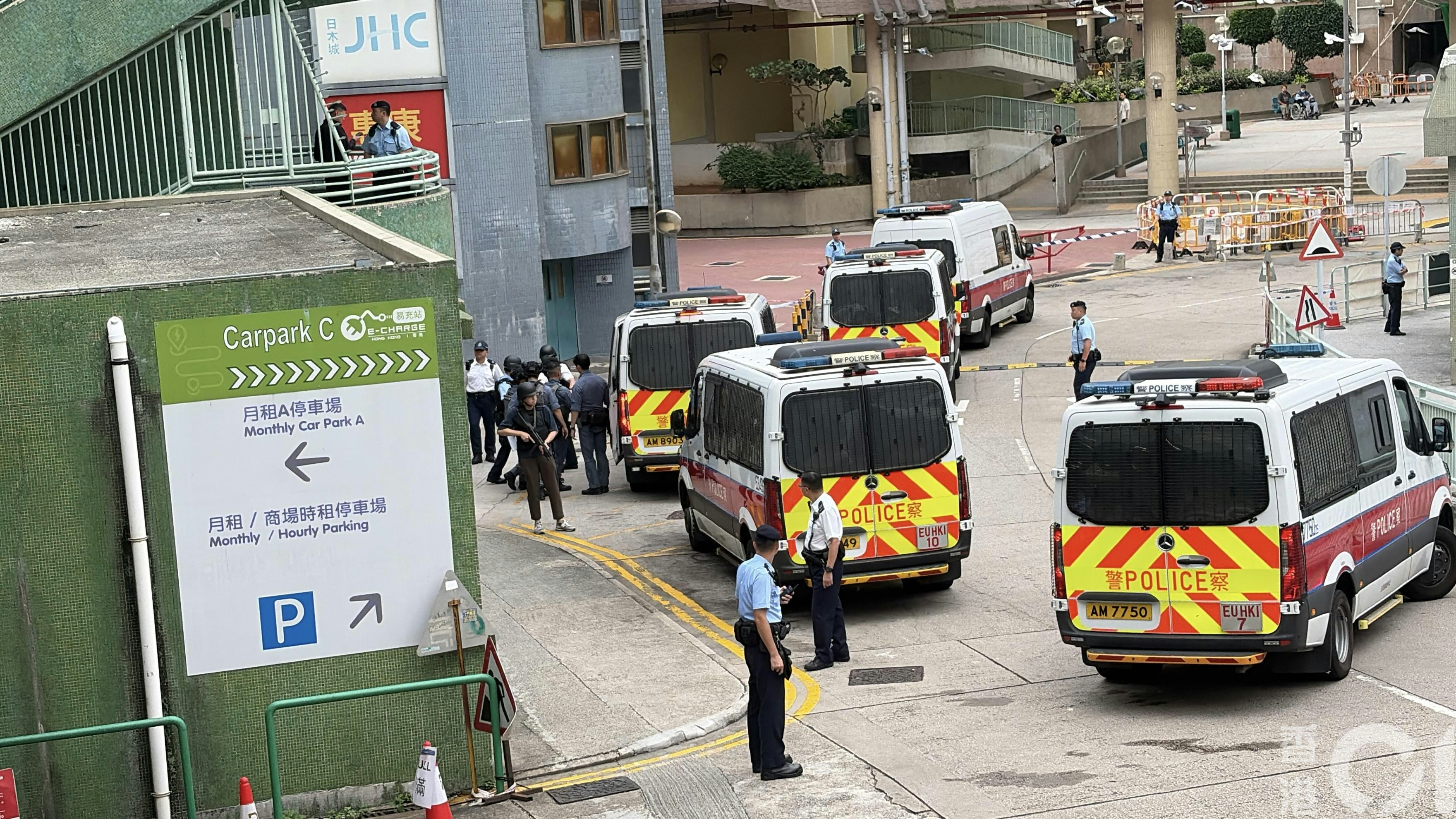 警方帶走疑犯。（陳浩然攝）