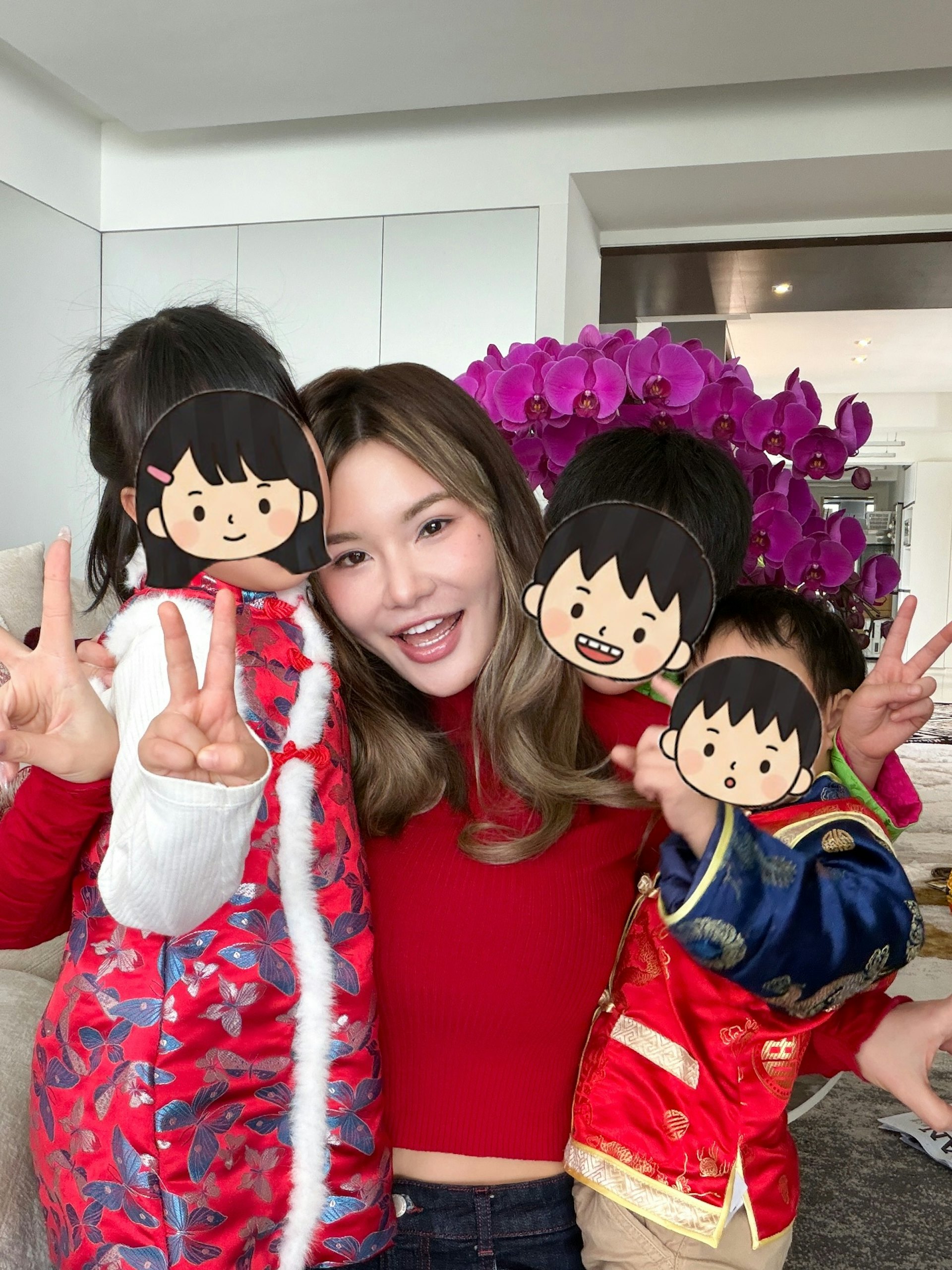 馬生公開露臉好大方。(IG@5kidsokma)