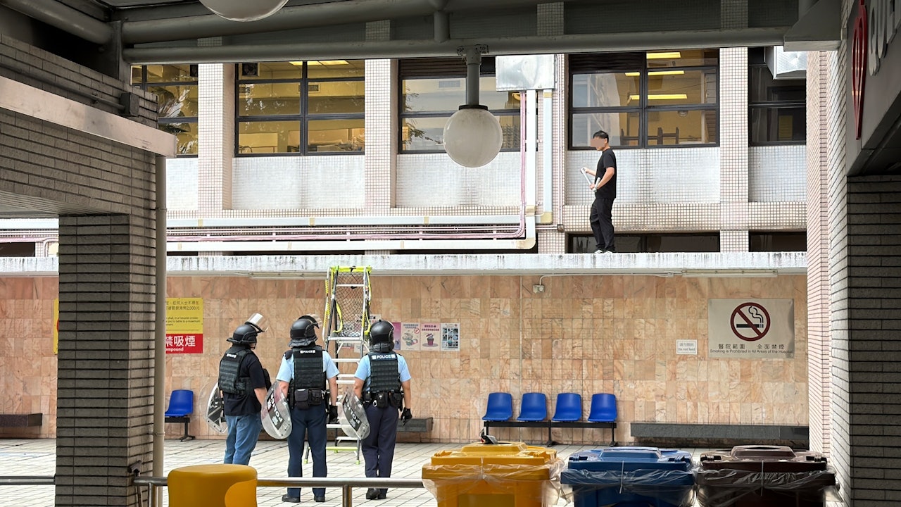 珍惜生命|伊利沙伯醫院男子敲爛玻璃 一度危站簷篷對峙