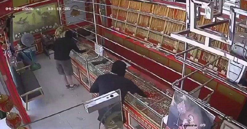 2���й��ο��÷Ѻľ� ��ǹ���̩����� �����
