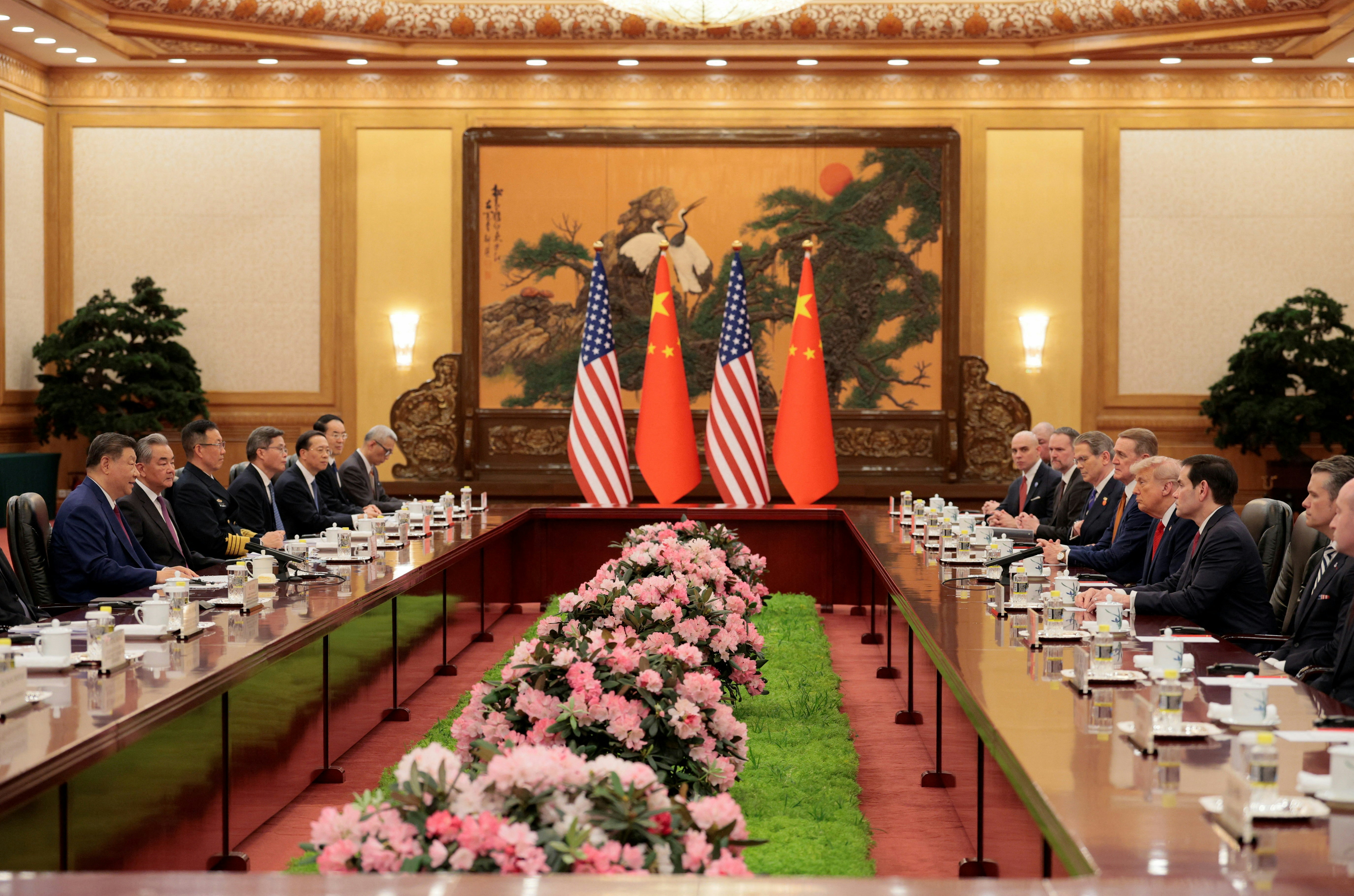 2026年5月14日，中國北京，國家主席習近平與美國總統特朗普（Donald Trump）在人民大會堂舉行雙邊會晤。（Reuters）