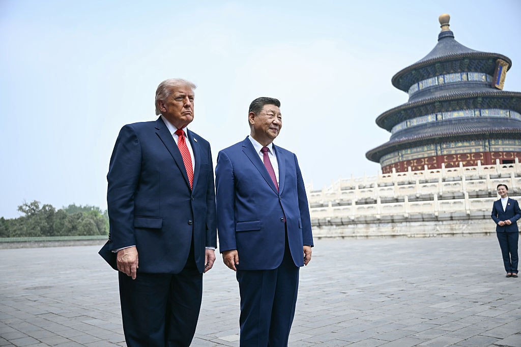 【延伸阅读:特朗普访华|中国人的宇宙浪漫:天坛蕴藏甚么文化密码和建筑智慧】5月14日,中国国家主席习近平同美国总统特朗普参观天坛。(Getty Images)