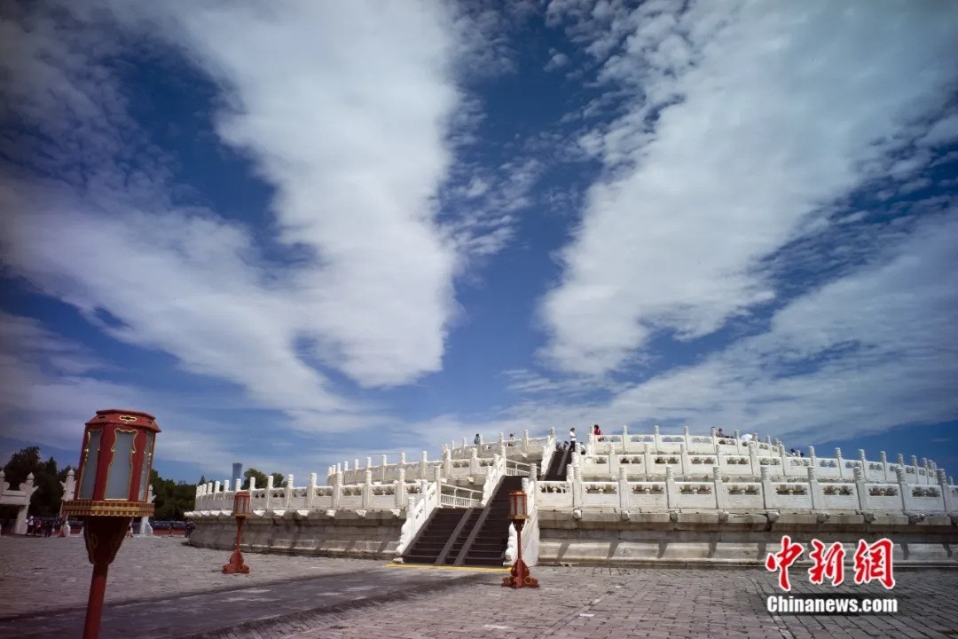 除了祈年殿,圜丘坛在设计建造时,也在细节处体现着对「天」的崇敬。(中国新闻网)