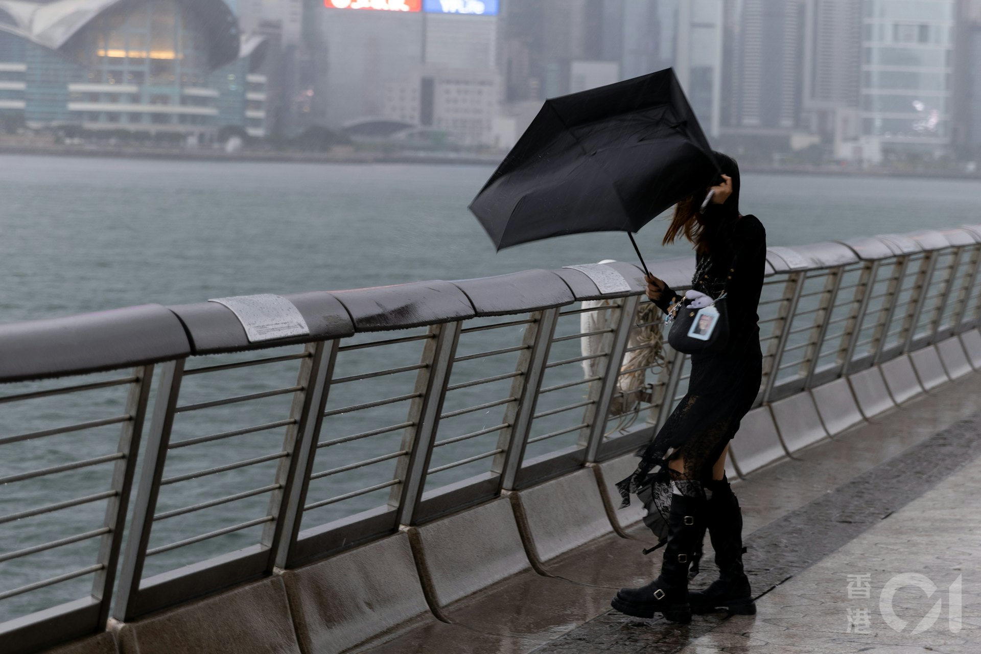 重陽節天氣預報:天文台料未來4日微雨週日轉晴,高地強風需注意 重陽節天氣預報:天文台料未來4日微雨週日轉晴,高地強風需注意