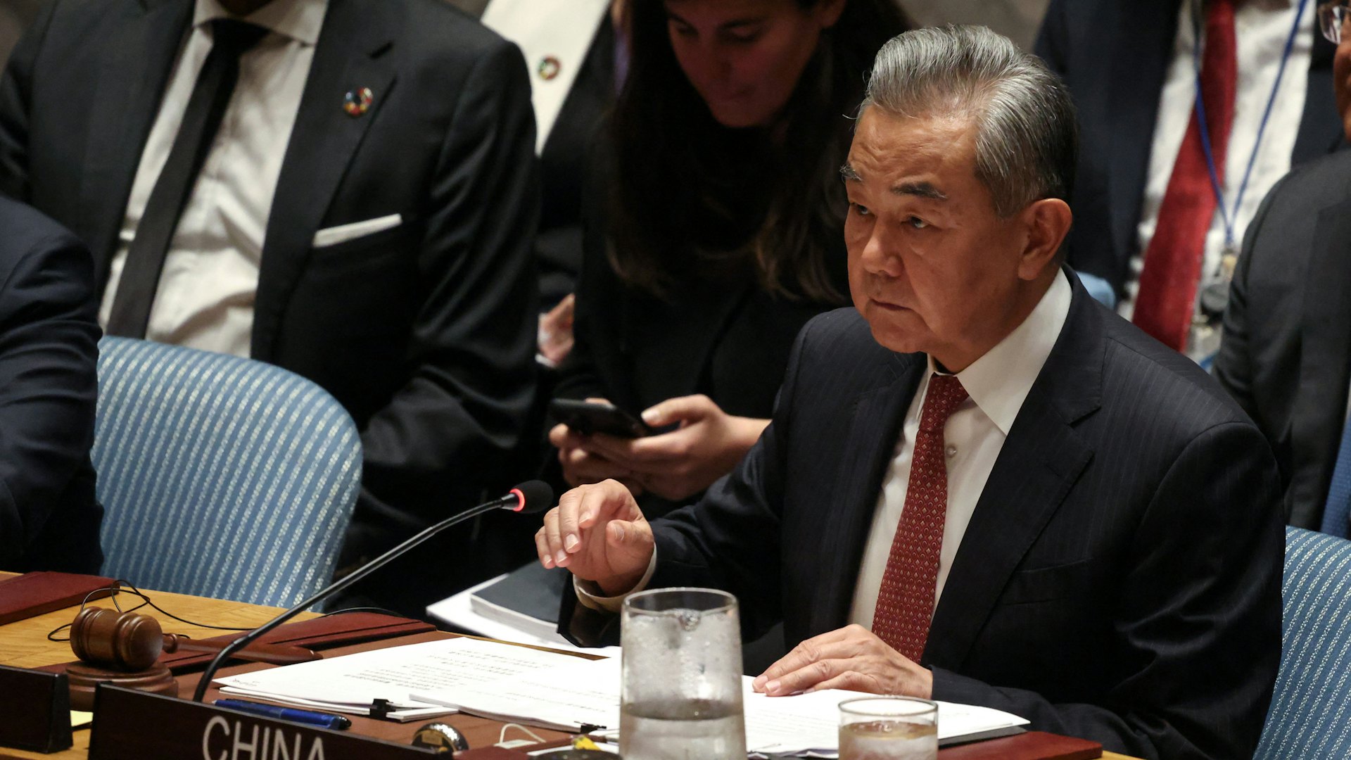 2026年5月26日,中國外長王毅在美國紐約聯合國總部出席安理會會議。