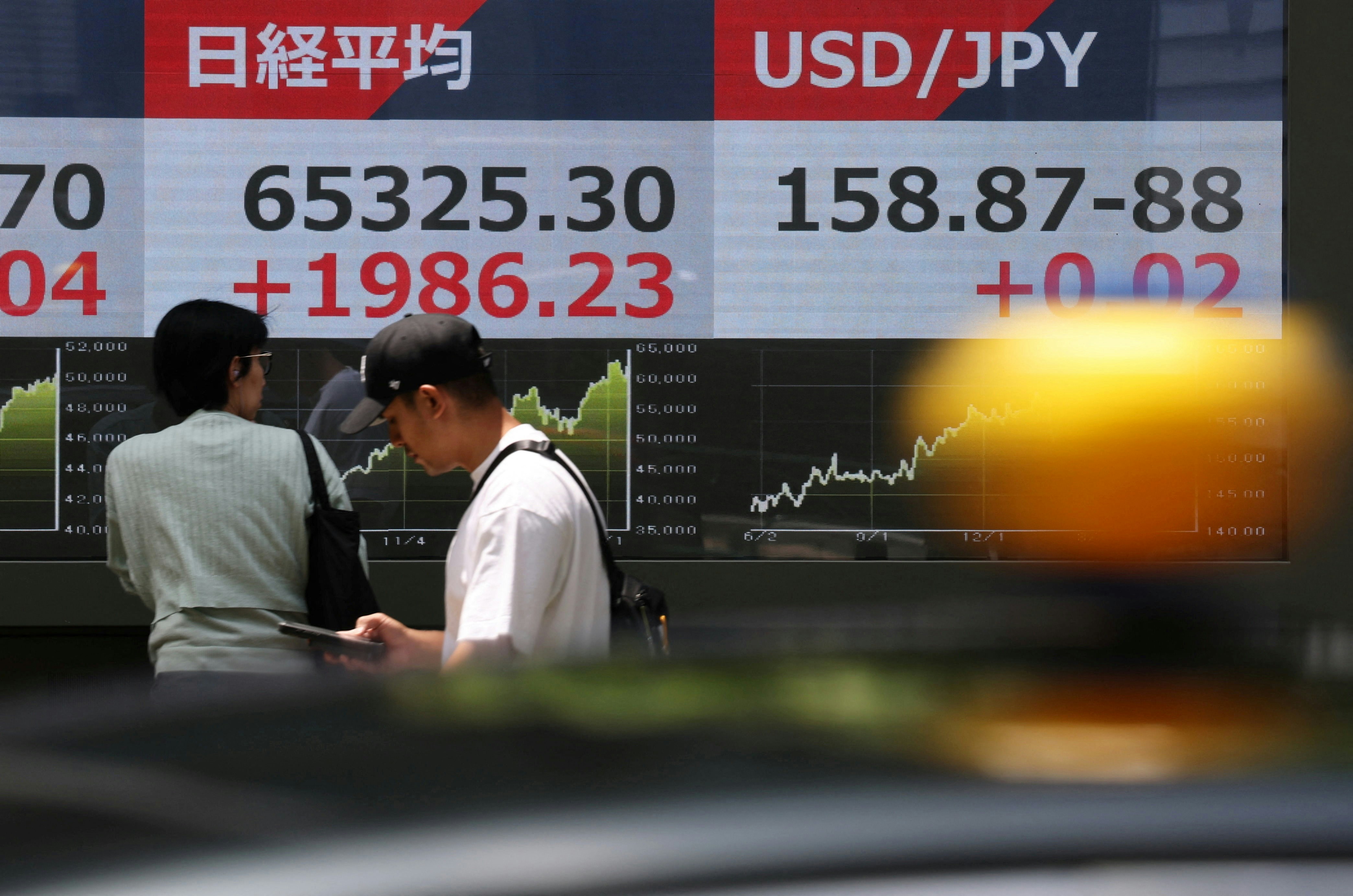 日本未来在财政运作层面,无可回避的课题,势将接踵而至。(Reuters)