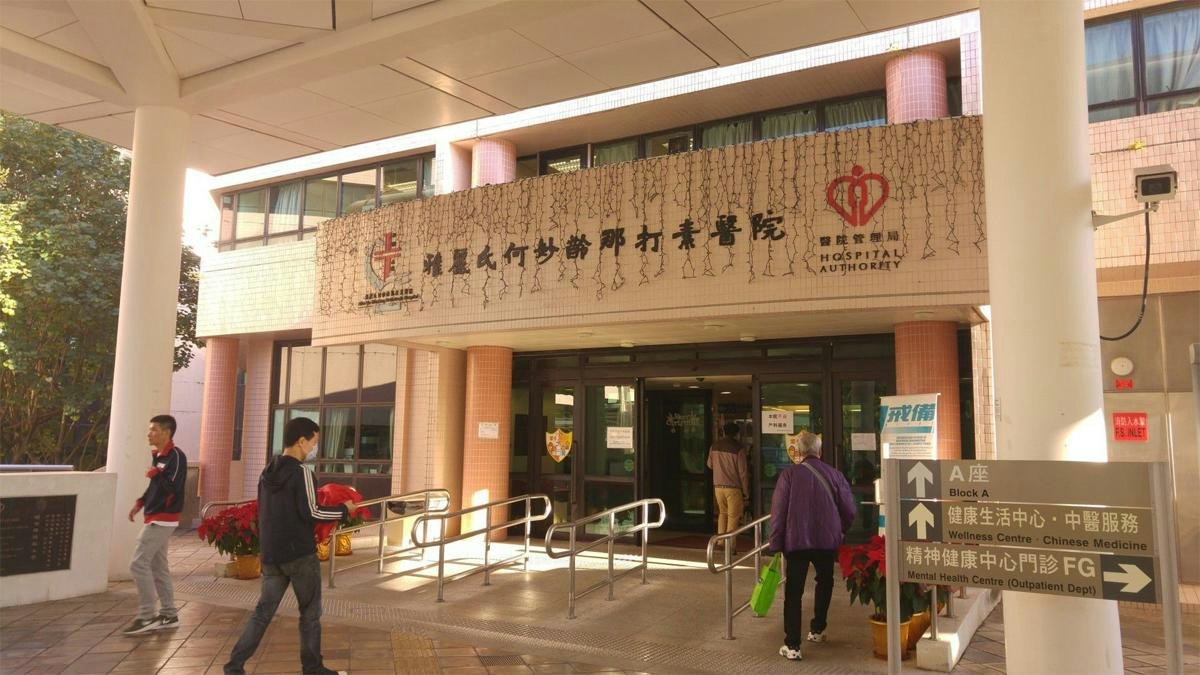大埔北盛街男子遭4男埋伏斬傷腳 刀匪登車逃 警反黑組緝兇