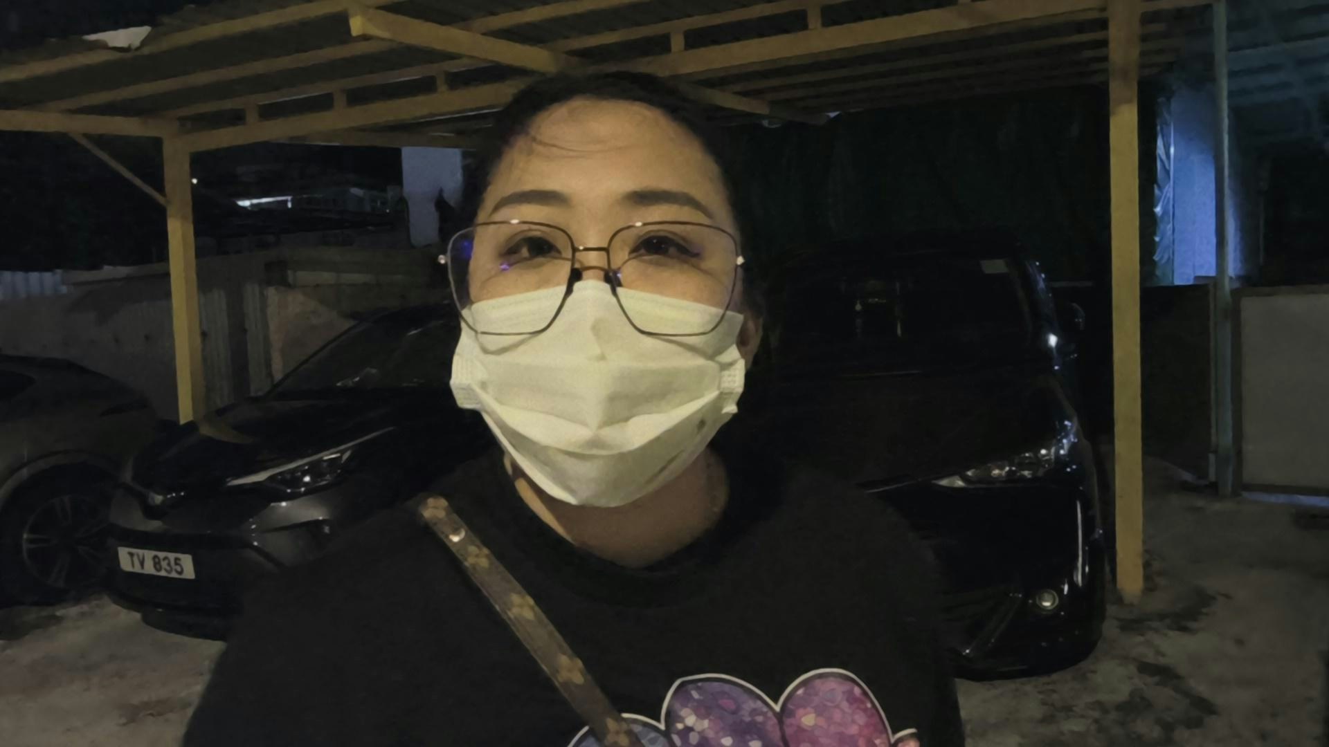 苦主何小姐表示，貓狗暫託予該場地負責人後，其中一隻貓不幸身亡。（王譯揚攝）