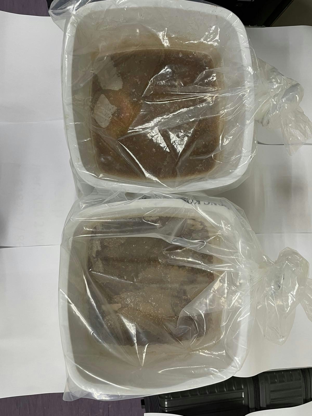 警方在單位內檢獲約8.7公斤氯胺酮，檢獲毒品總市值約340萬元。（警方提供）