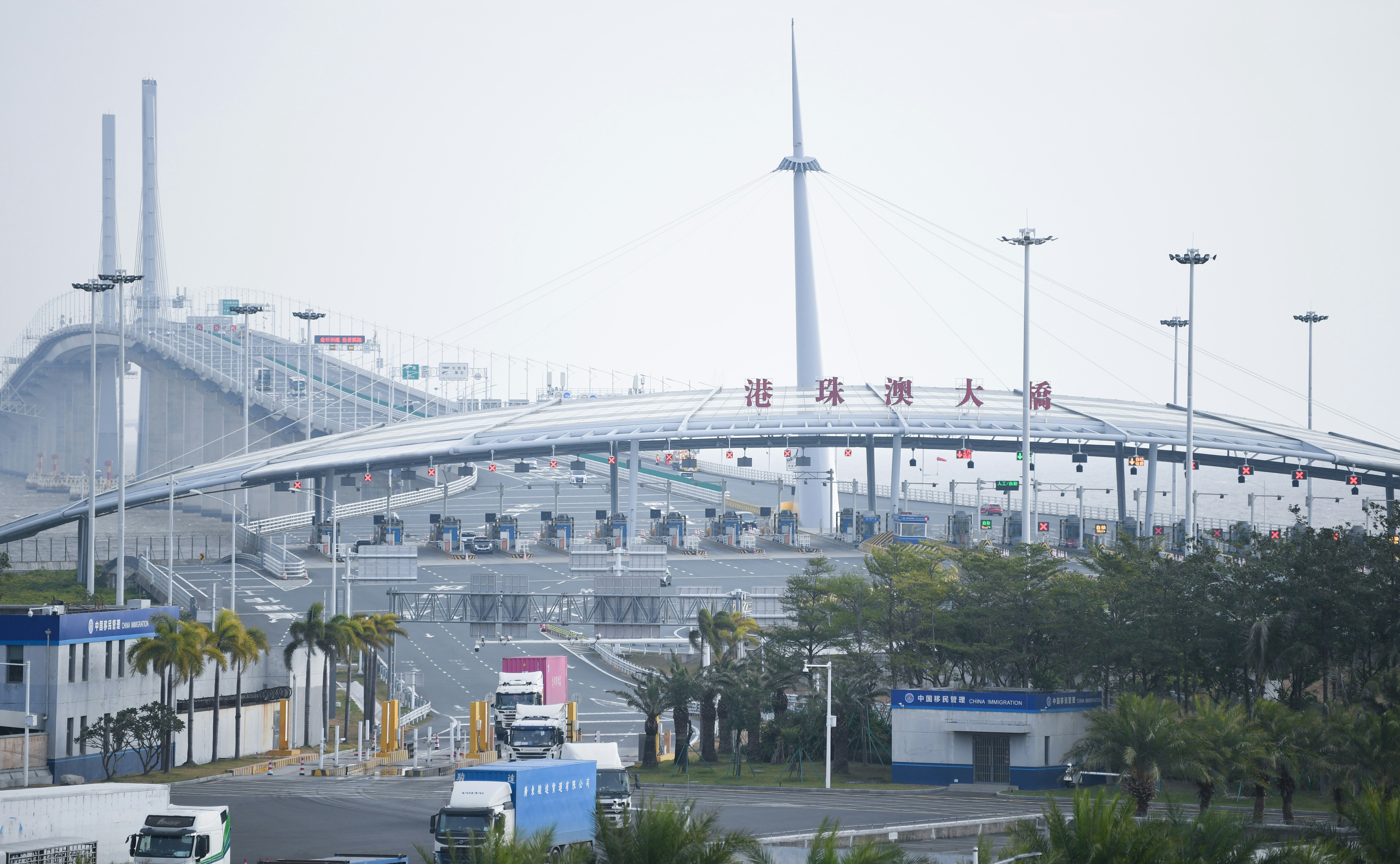 港珠澳大橋擬推車上無感通關 李耀培倡保留人工查驗通道助覆核