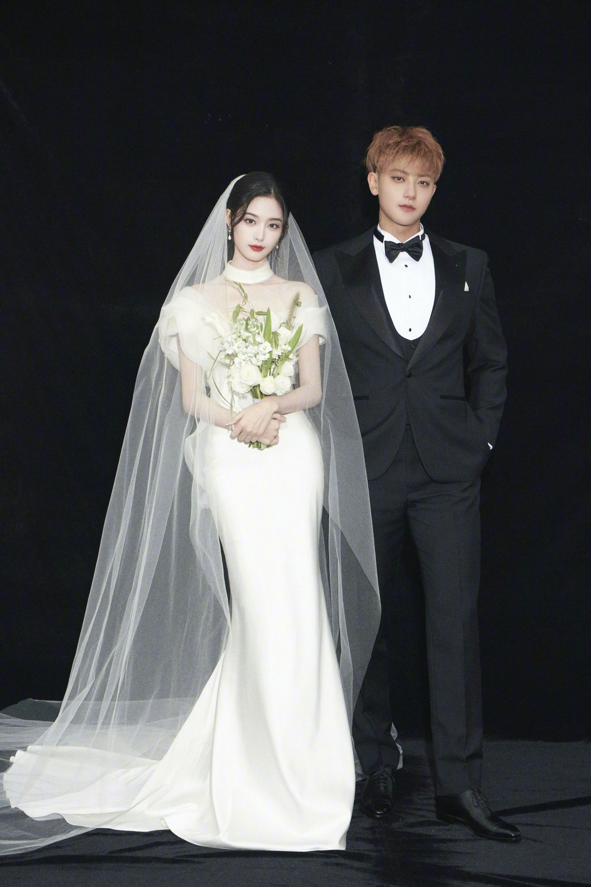 黄子韬与徐艺洋于2025年10月举办婚礼。(微博@ACE-YOUNGKINGYOUNGBOSS)