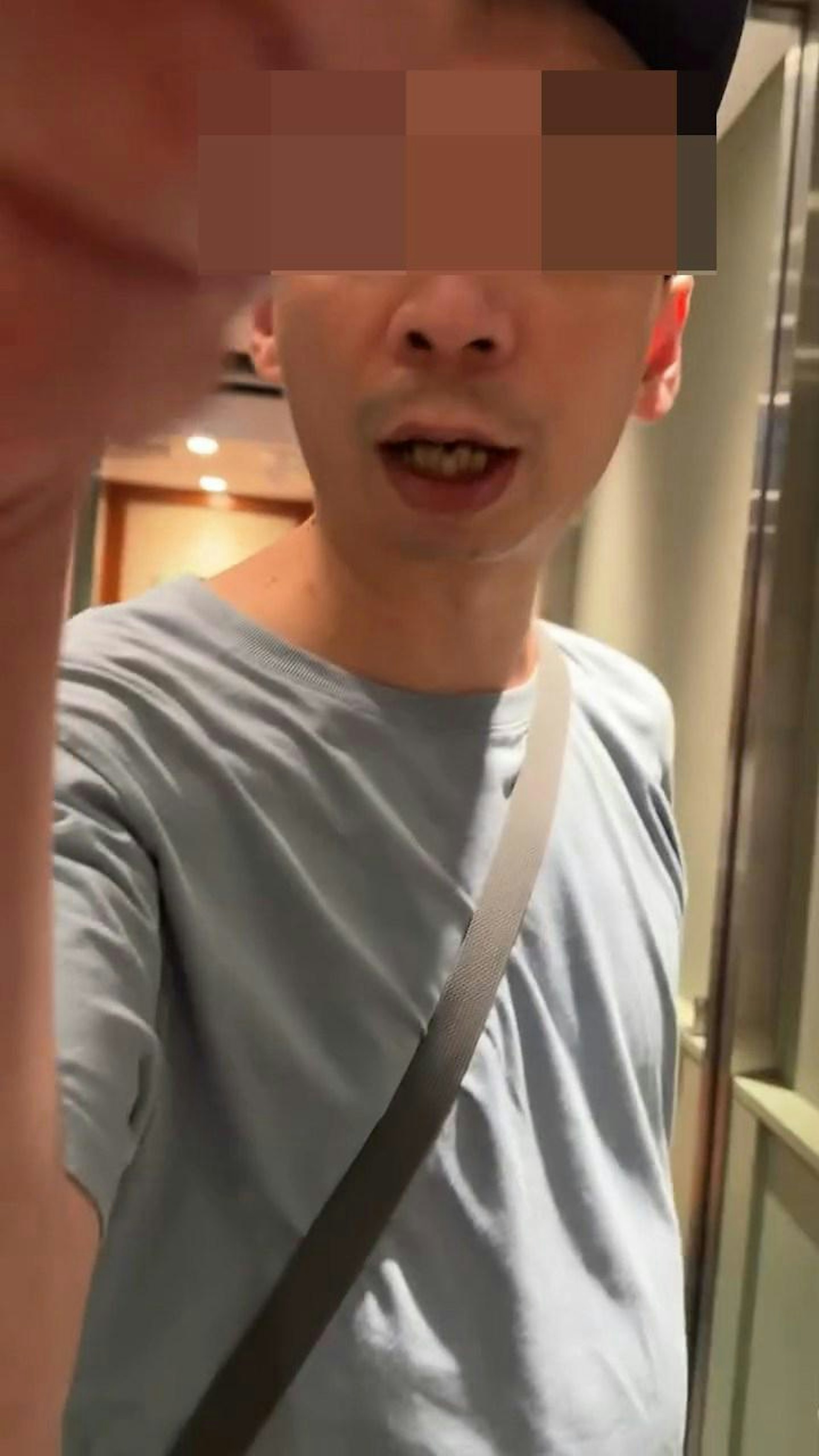 男子目露兇光,指罵威嚇樓主。(Threads@hyejin.jg_) 男子目露兇光,指罵威嚇樓主。(Threads@hyejin.jg_)