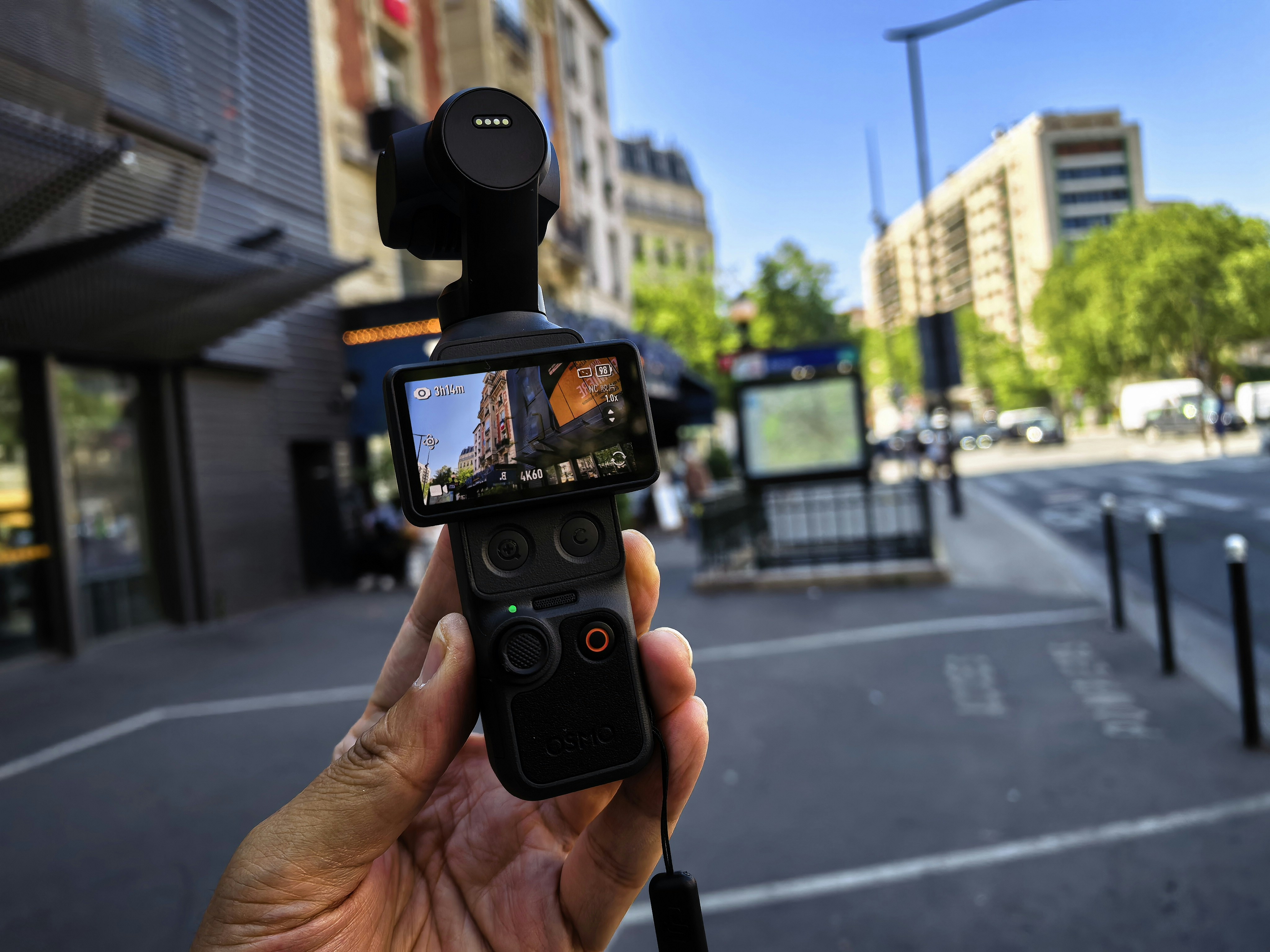 DJI Osmo Pocket 4 於法國巴黎工作時實測拍攝