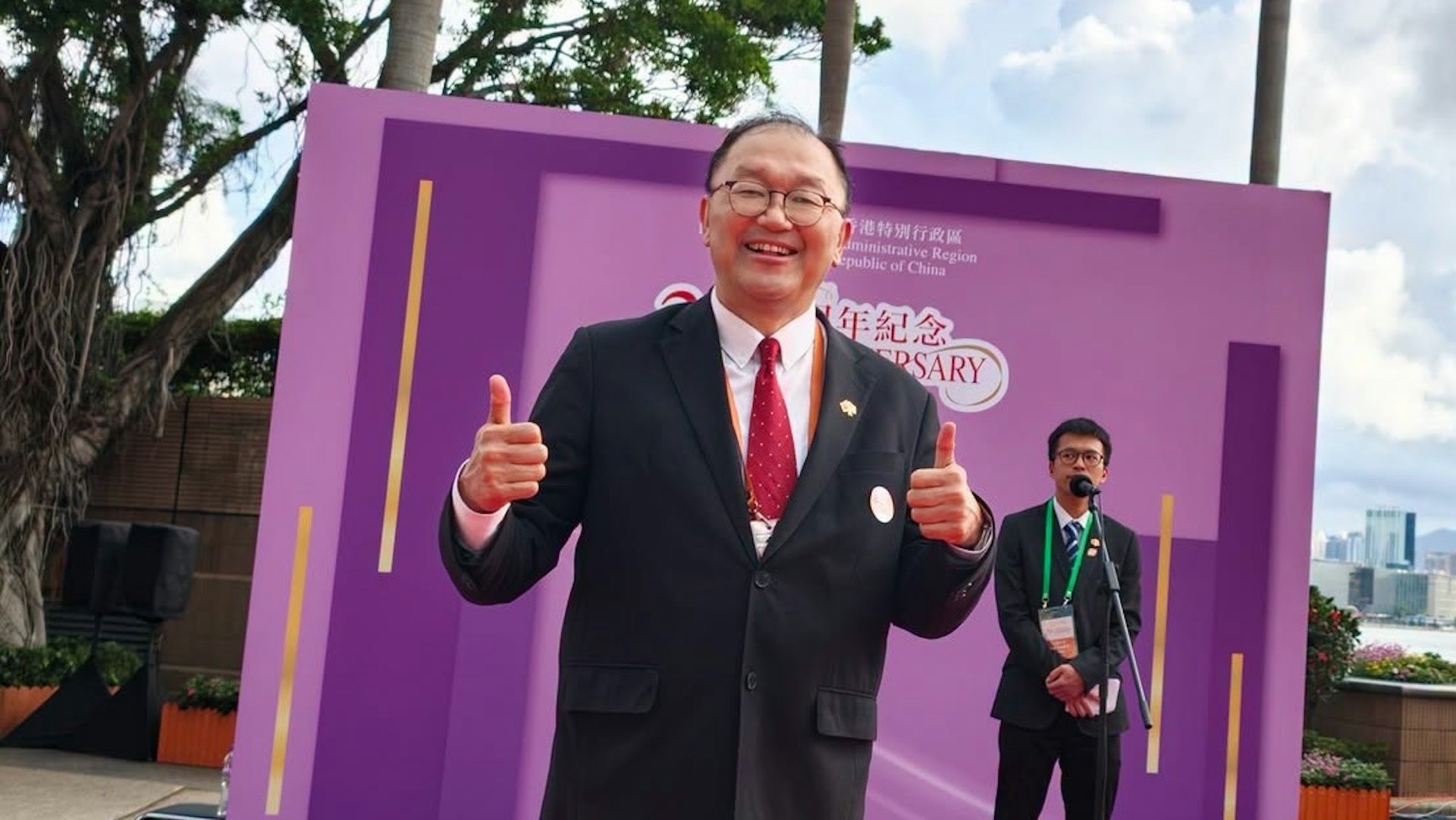 黄锦辉醉驾辞职致港大校董席位空缺 何君尧有望无竞争接任 黄锦辉醉驾辞职致港大校董席位空缺 何君尧有望无竞争接任