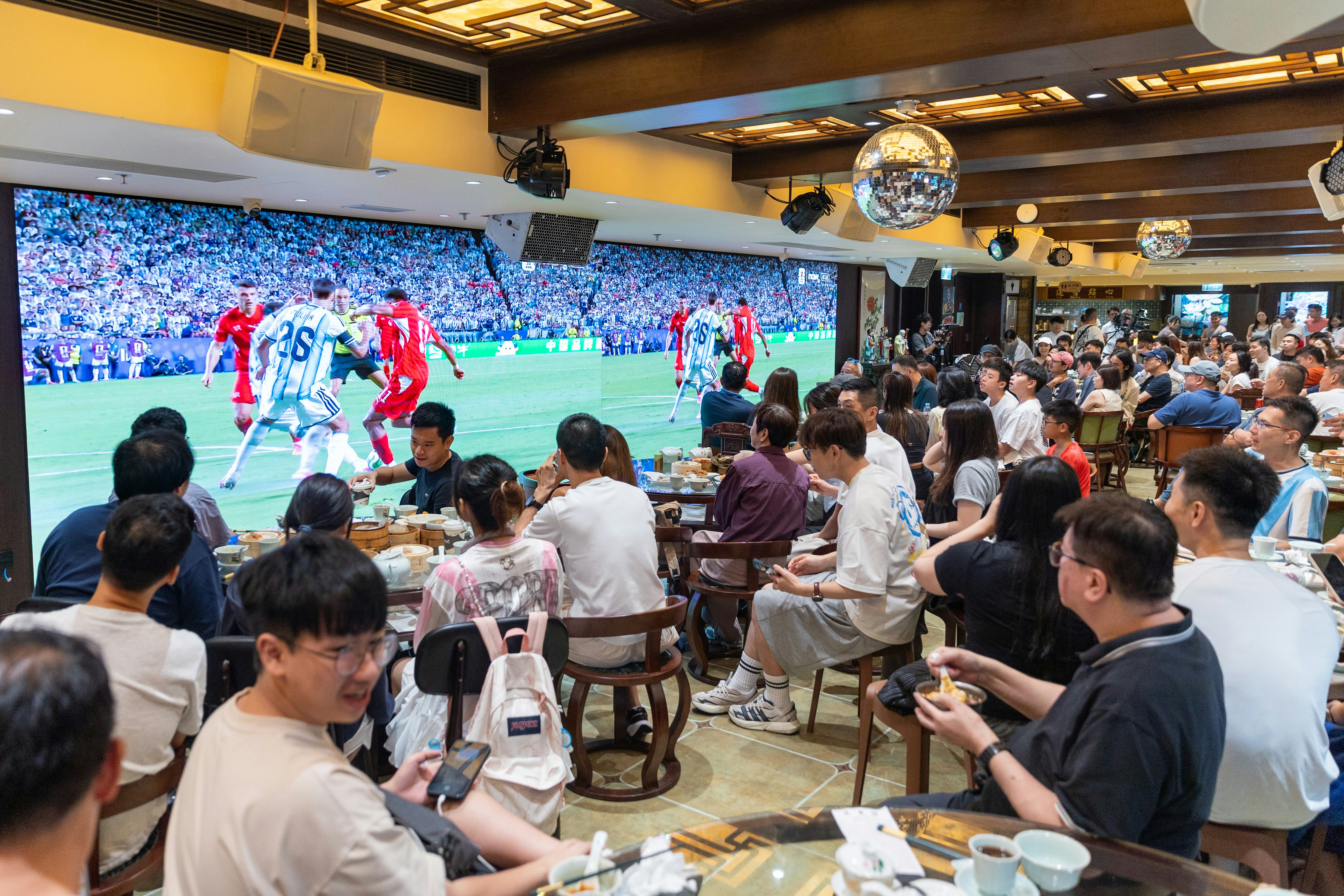 https://cdn.hk01.com/di/media/images/dw/20260712/1152975533047418880562319.jpeg/rzgWKcrtLTNJt3gUTQx0VPNpHfL5D3honH3xlJx98ZQ?v=w1280