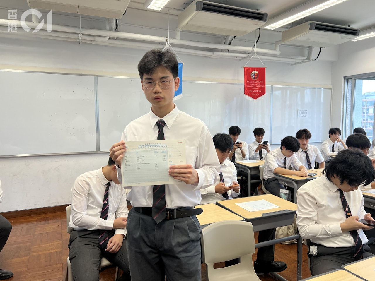 https://cdn.hk01.com/di/media/images/dw/20260715/1153998255273676800439150.jpeg/Q4OSWX5qbwHQ2oSVQrR8fYQoghDopbSYSNSFiG3UhYg?v=w1280