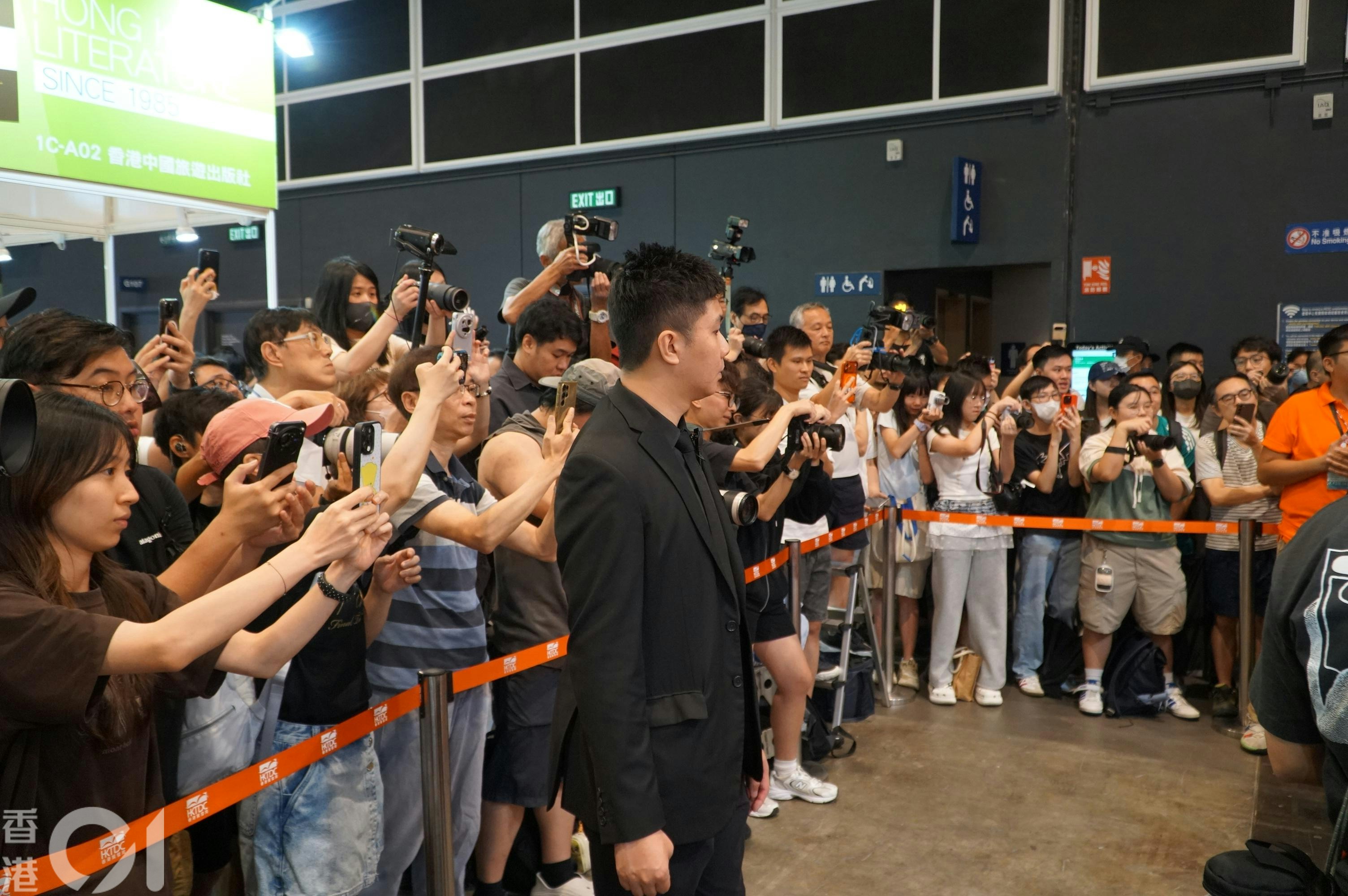 https://cdn.hk01.com/di/media/images/dw/20260715/1154074345883308032346195.jpeg/HhuuaQdpmngSVlH-W__vd2FlPjyoksazWDpbwX46W8E?v=w1920