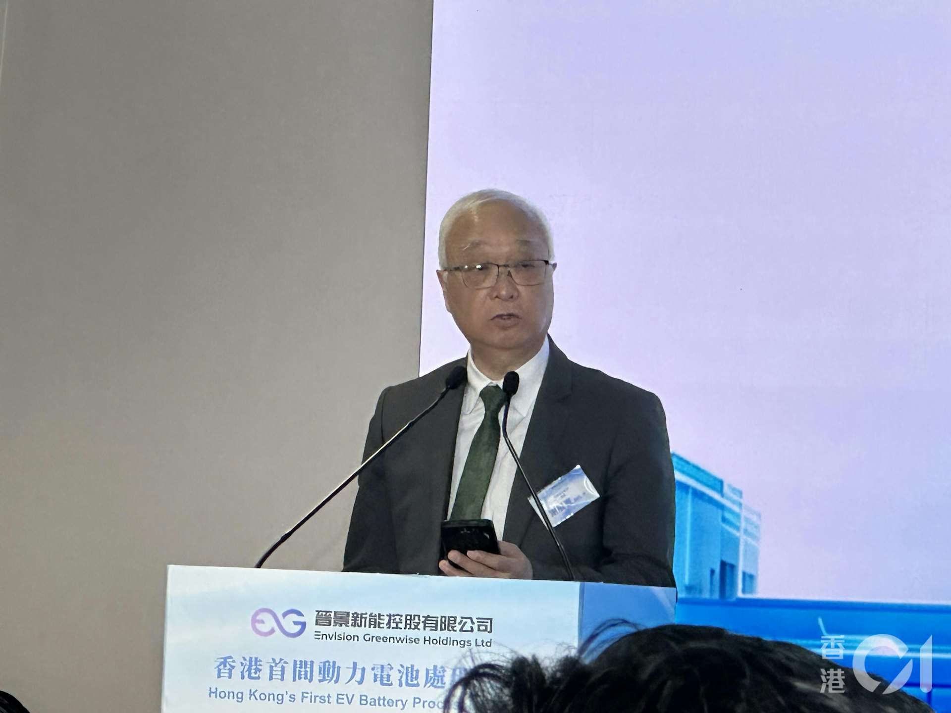 圖為環境局局長謝展寰。