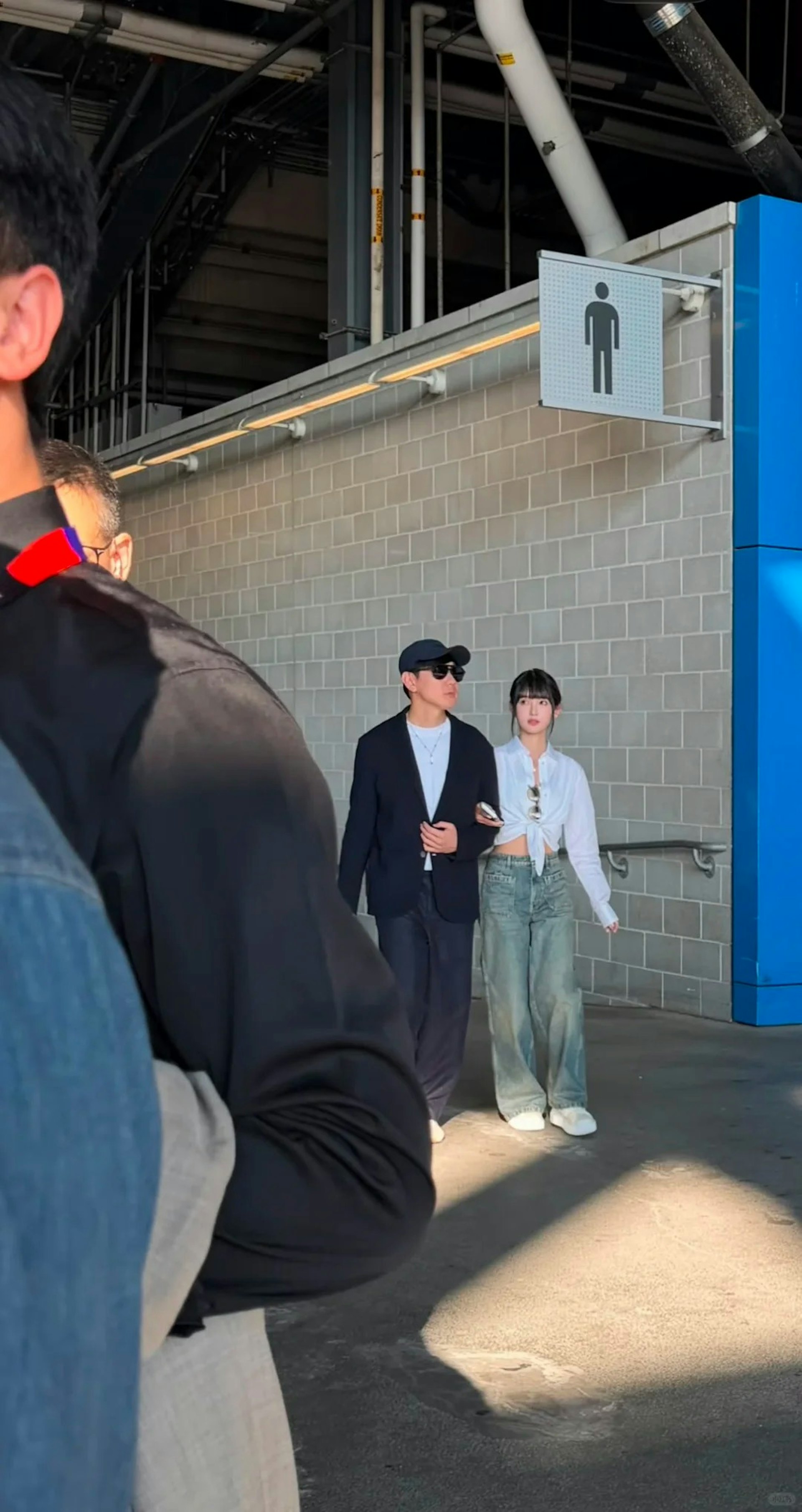 林俊傑與女友七七在世界盃決賽現場被網民捕捉