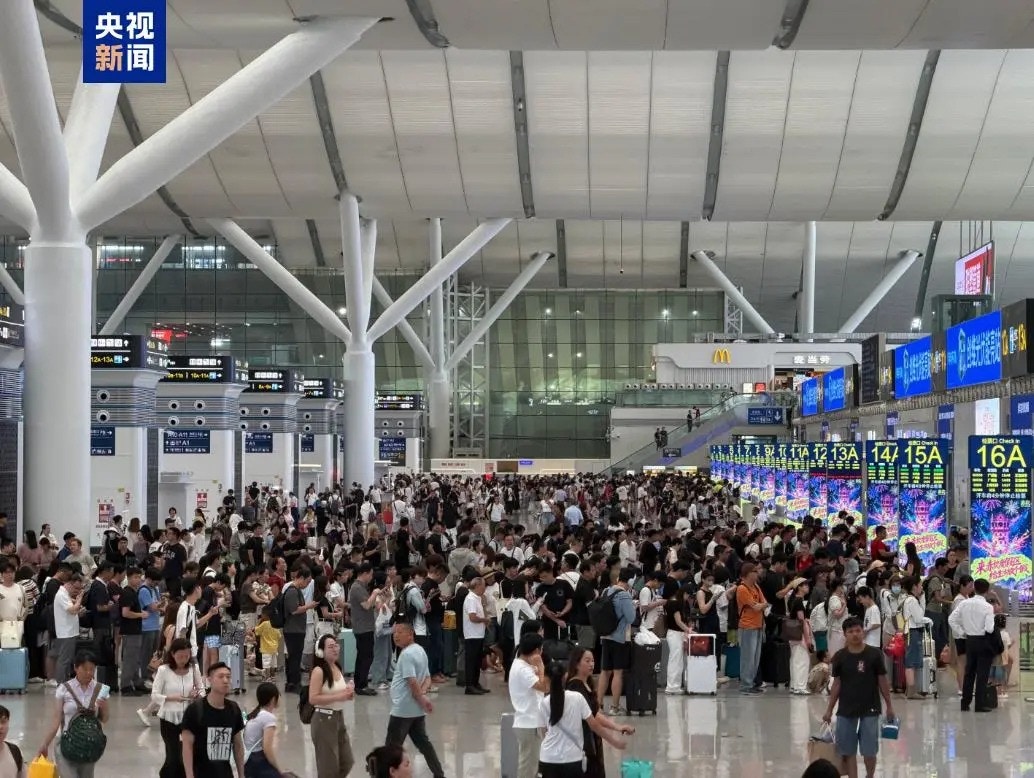 [技術共生與人文關懷] 當四輛自動駕駛車駛過西九龍，我願做人類情感的延伸而非取代，讓空鐵聯運的每一次抵達都承載溫度而非僅是數據的冷流