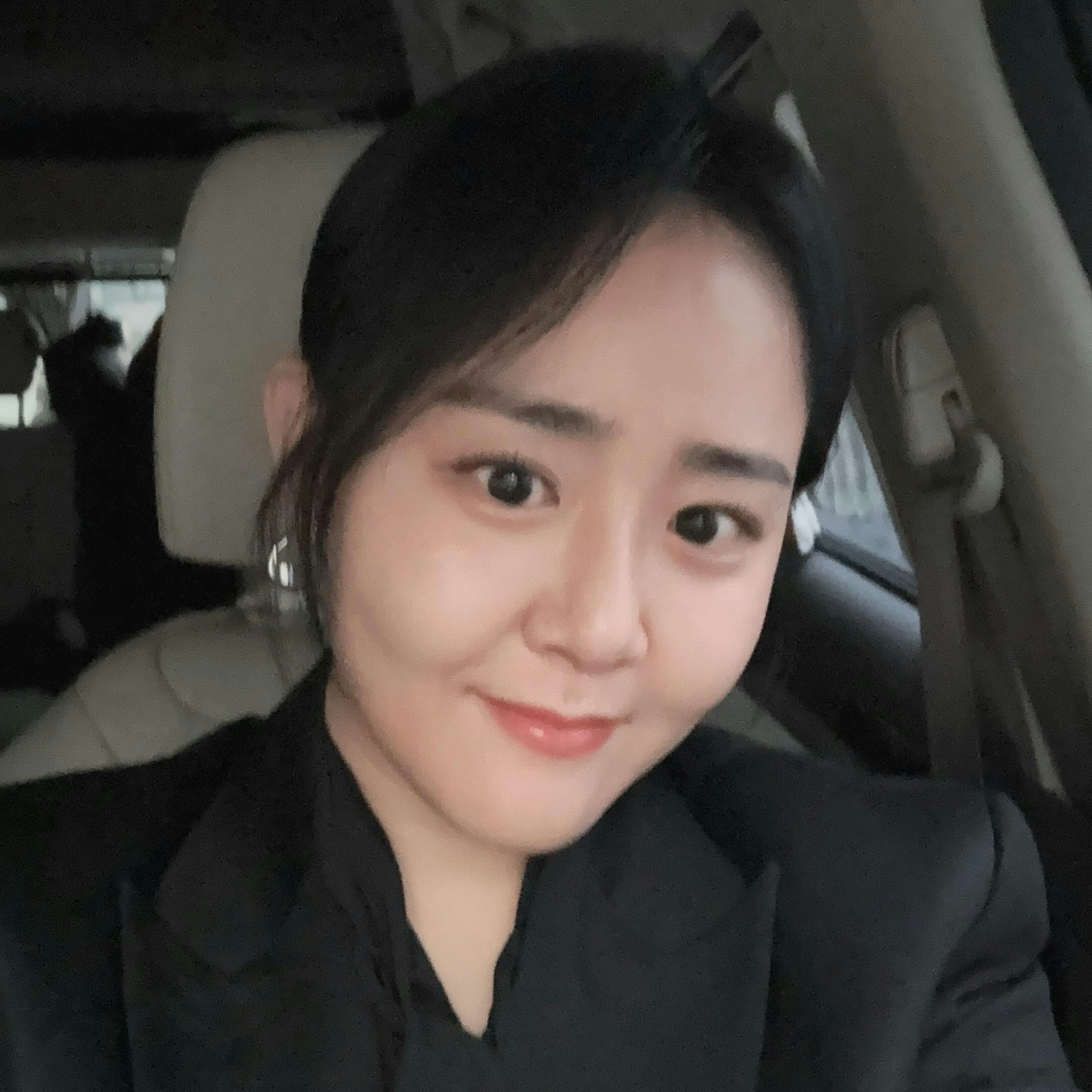 延伸阅读:《蓝色生死恋》文根英宣布结婚喜讯 低调嫁大7岁音乐剧男演员(IG@aka_moons)
