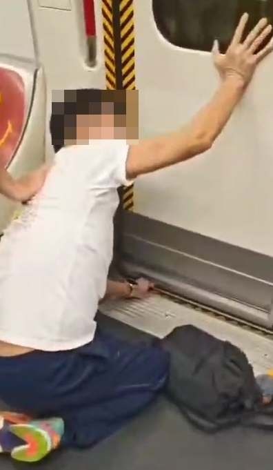 Man’s Hand Trapped on Tseung Kwan O Line Train