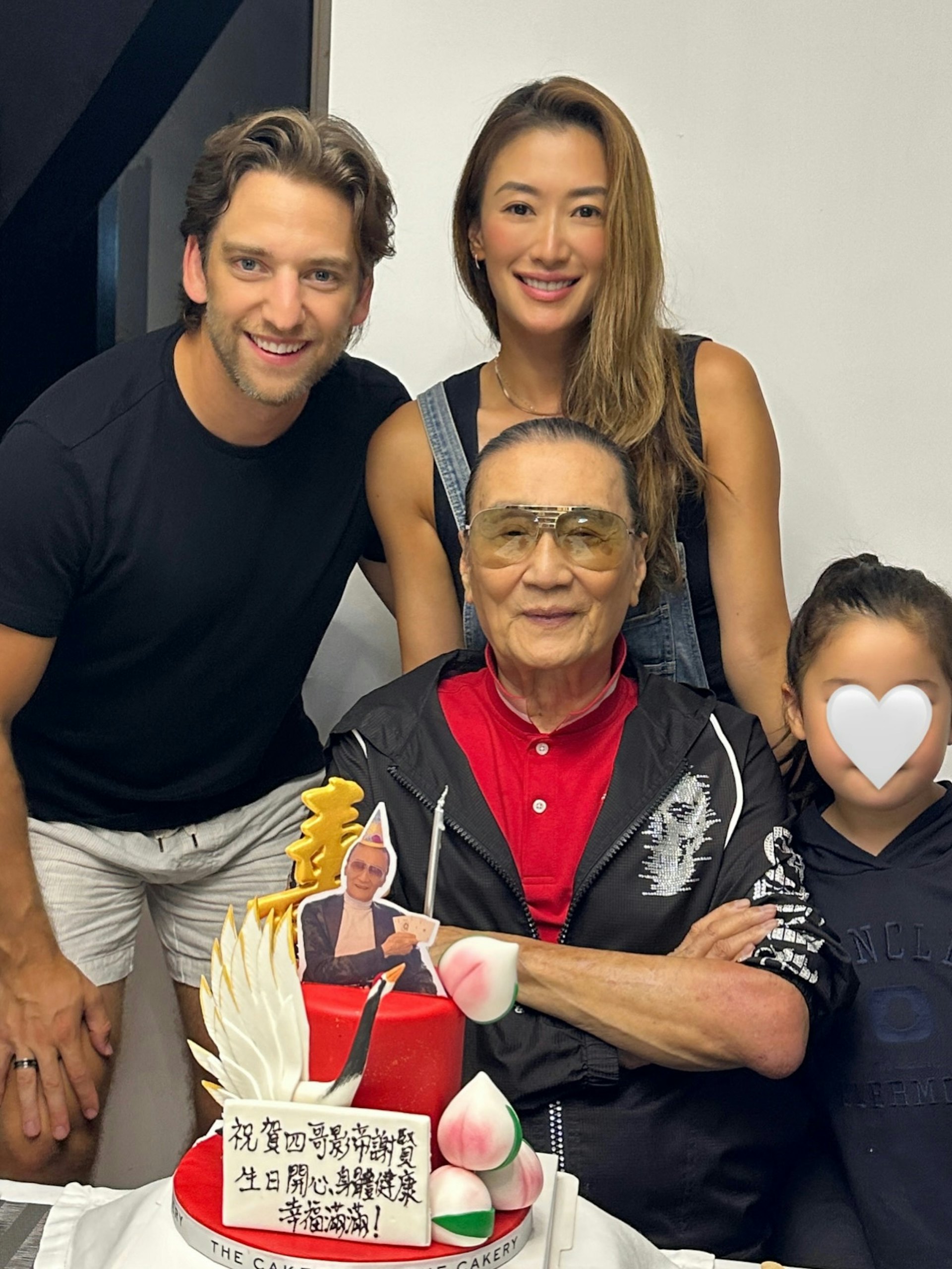 四哥生日快乐子!(IG@jennifertsetingting)