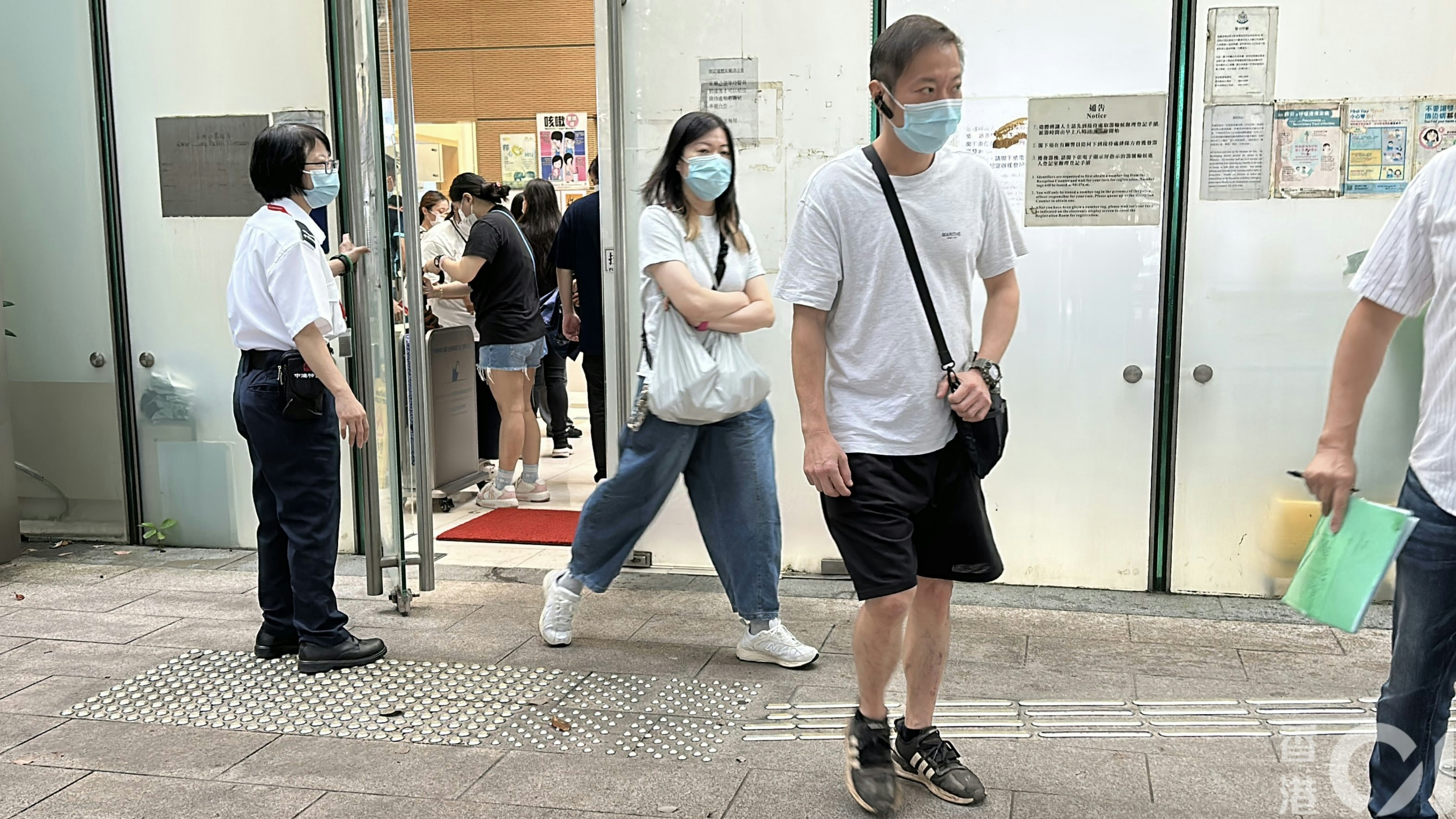 Tour Bus Driver Dies After Collapsing in City Tunnel; Son Recalls Normal Dim Sum Days Earlier