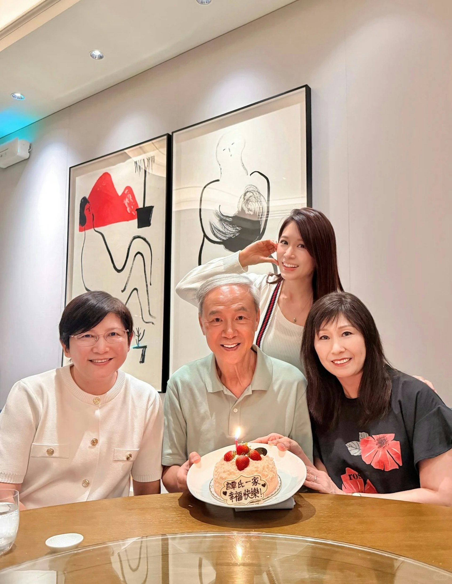 https://cdn.hk01.com/di/media/images/dw/20260816/1165660743471861760217364.jpeg/avvTcptkU8cm0CuOz9JLXcqxiez3rt0OAx3kXAMd5Fw?v=w1920