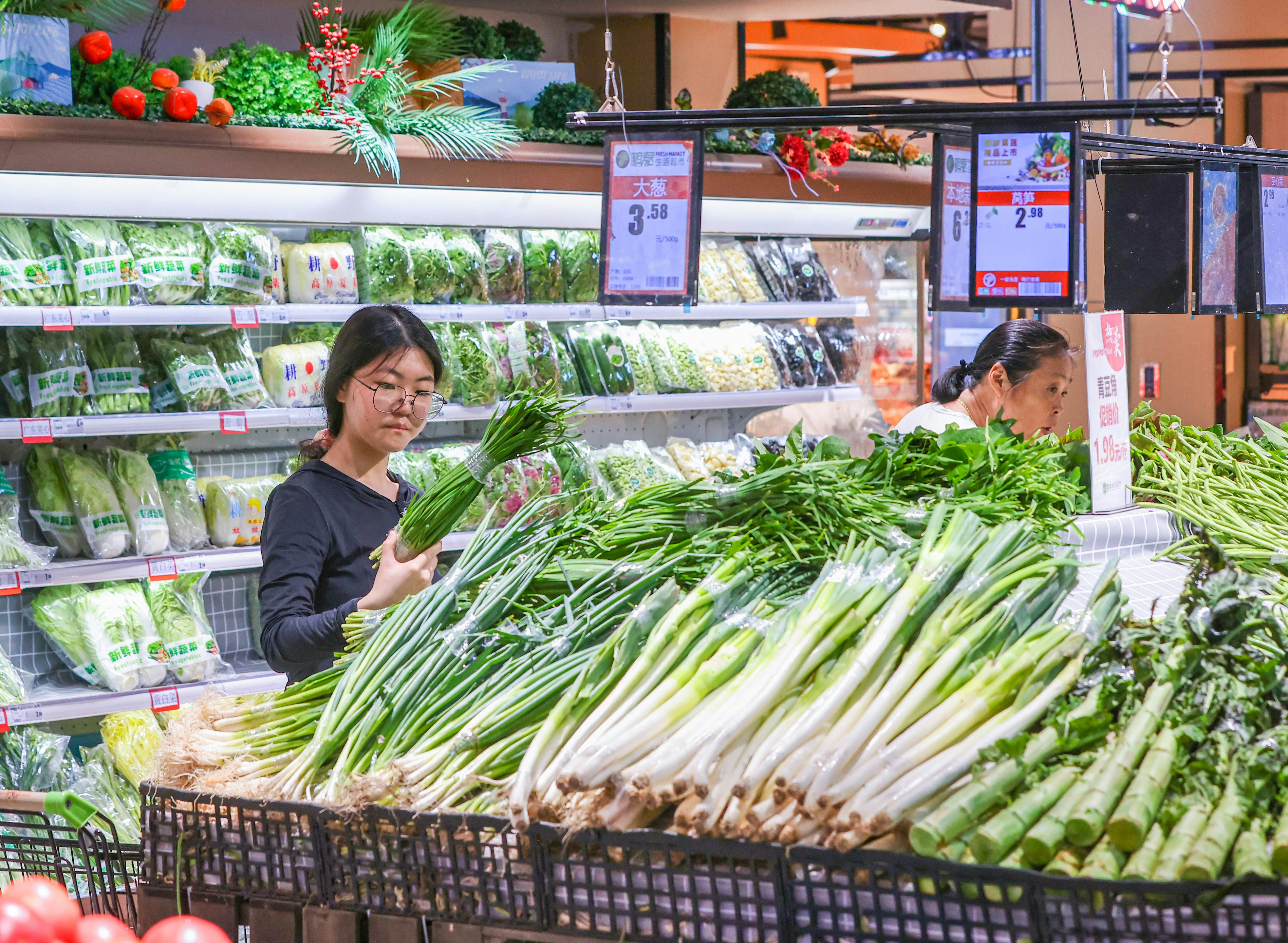 辯局·經濟｜7月數據揭示K型分化加劇 中國經濟下半年走勢拆解