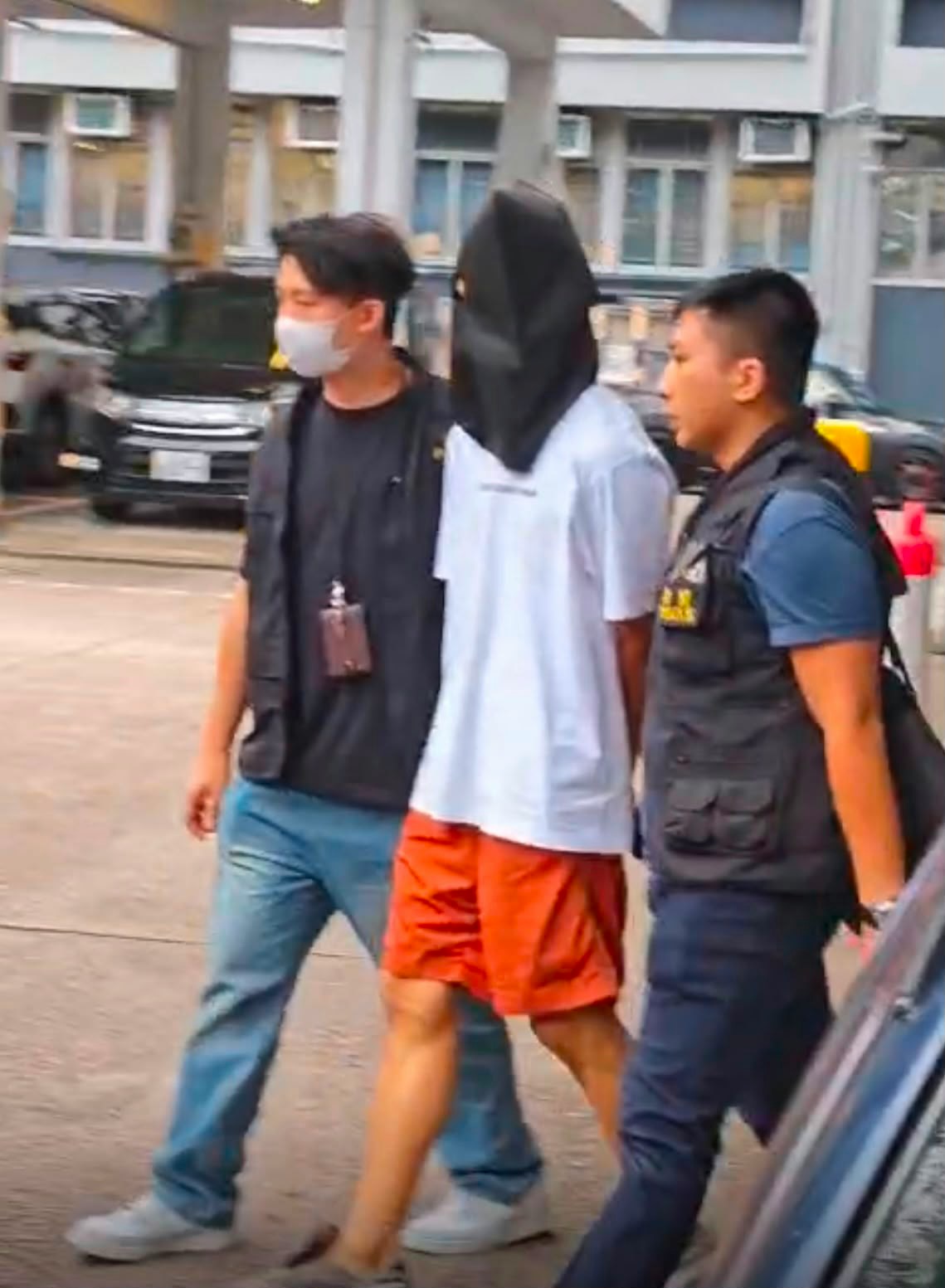 旺角海贼王卡店疑卷款147万 三人被捕