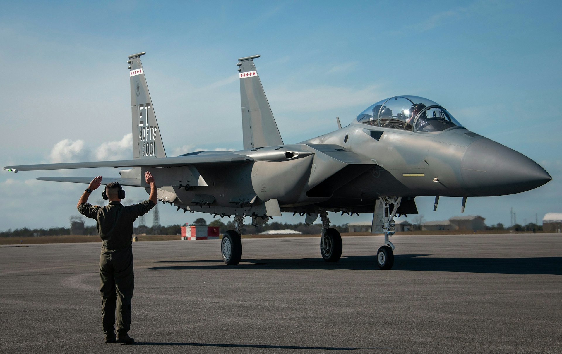 美國空軍戰機F-15EX降落在佛羅裡達州埃格林空軍基地。(美國空軍官網)
