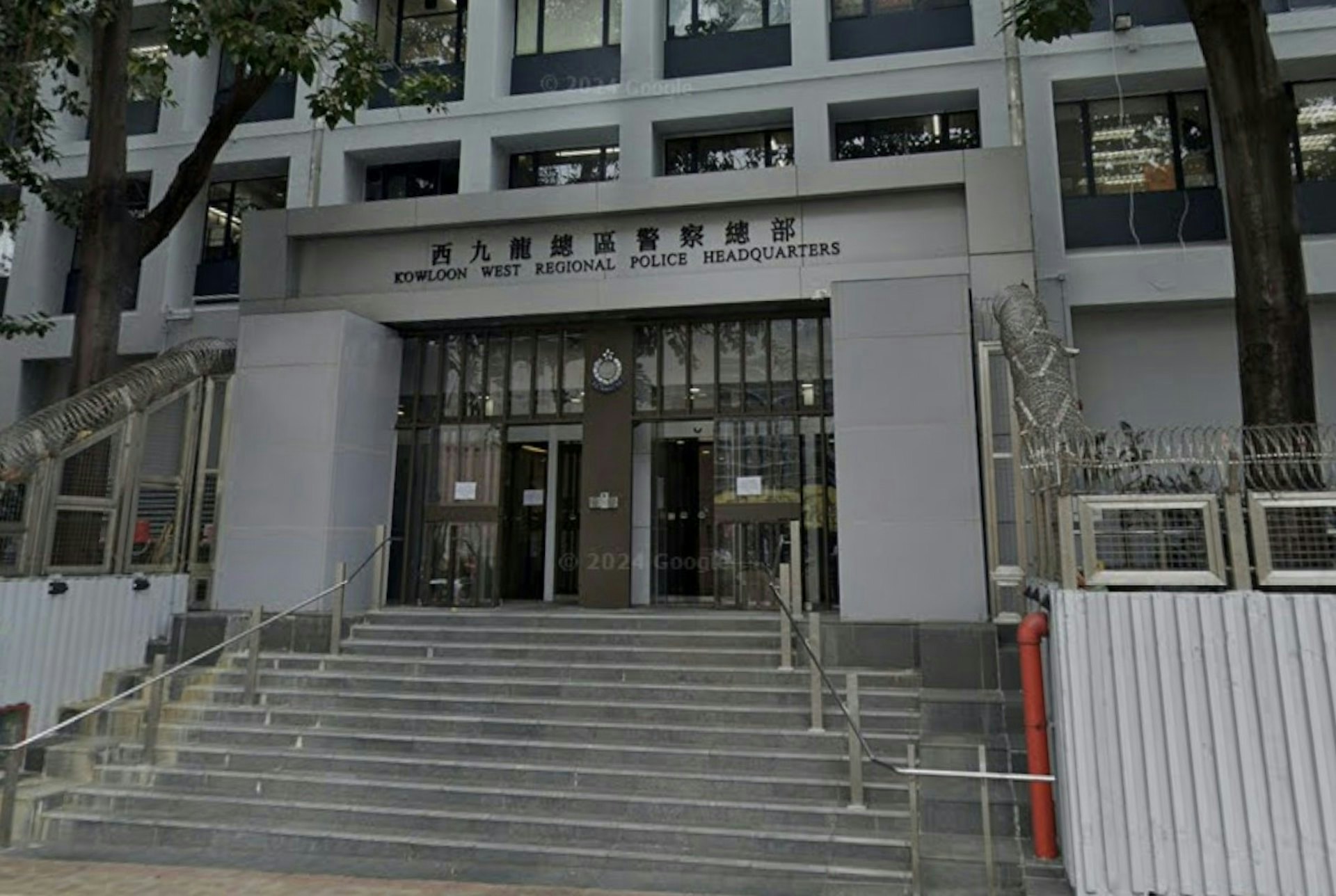 西九龍總區衝鋒隊男警為配槍入彈時 意外走火發射一發子彈