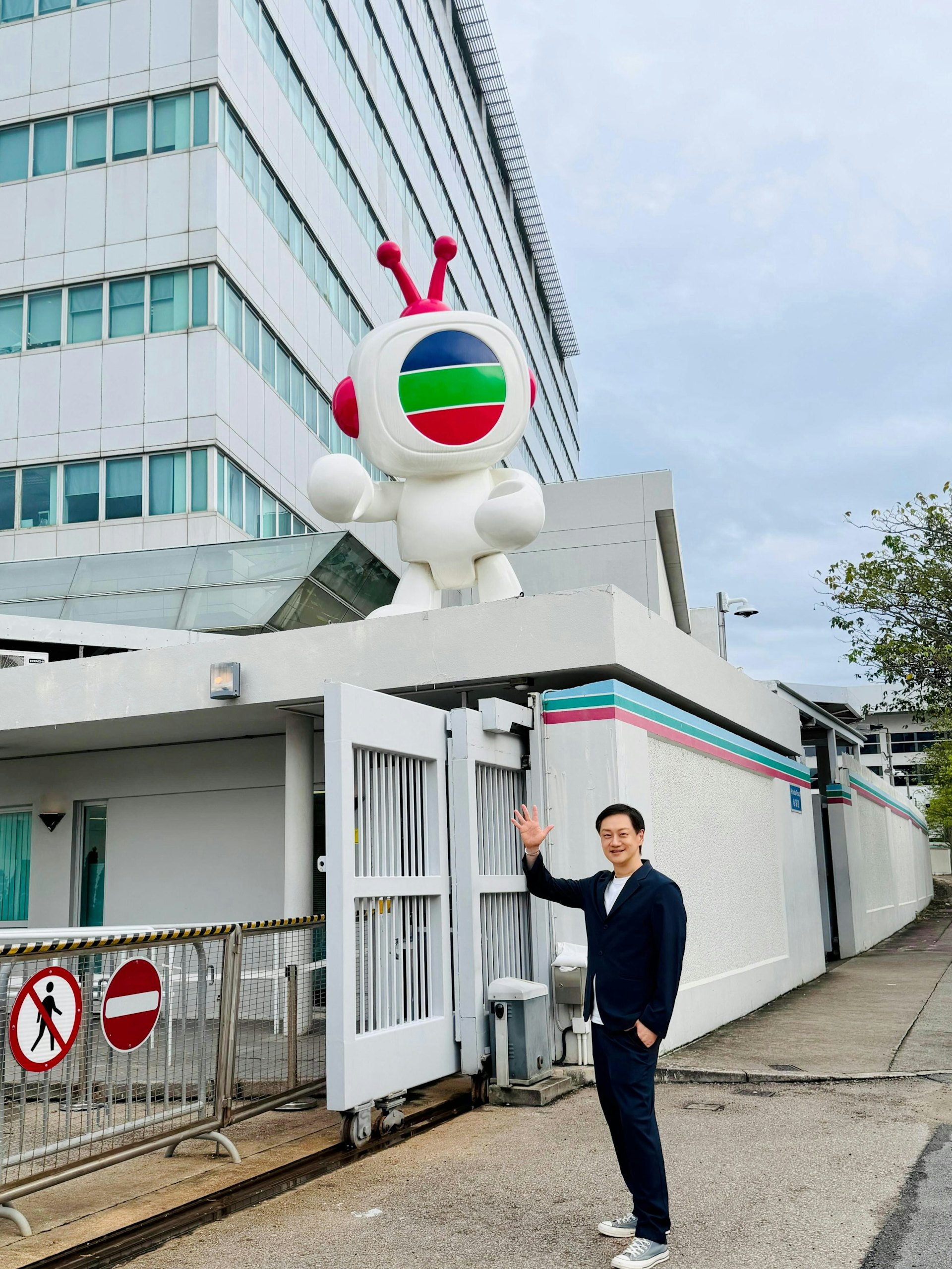 https://cdn.hk01.com/di/media/images/dw/20260901/1171599379610472448941723.jpeg/hyDx5DPKmC2N1XoR5Uwa4CZelKMhSHPGbvCOVG7wjlQ?v=w1920