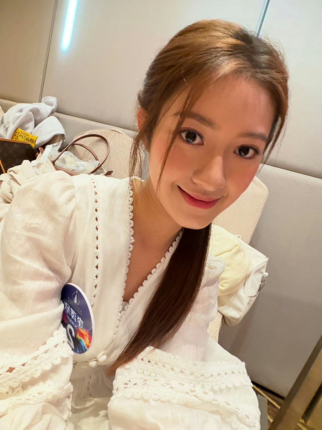 李泽欣才貌双全。(IG@scarlettli_official)
