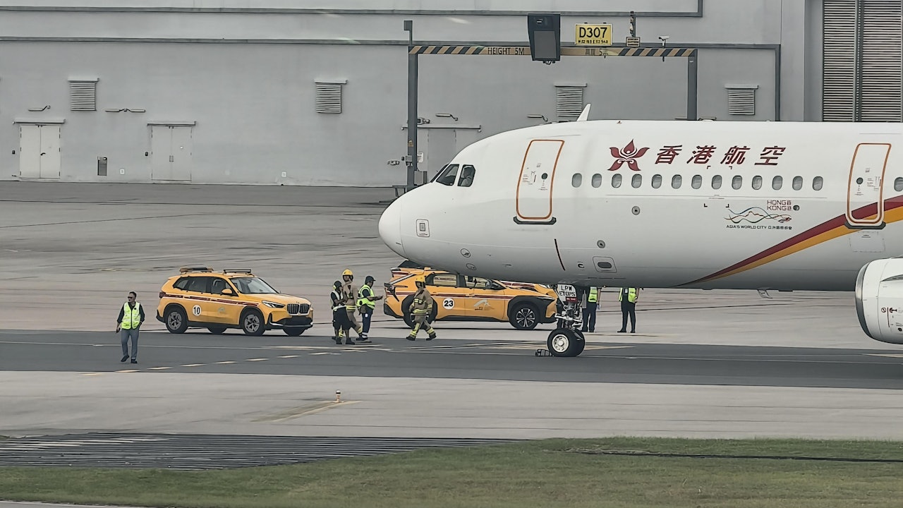 香港航空前往韓國仁川客機疑漏油 消防處理 預料受阻逾5小時