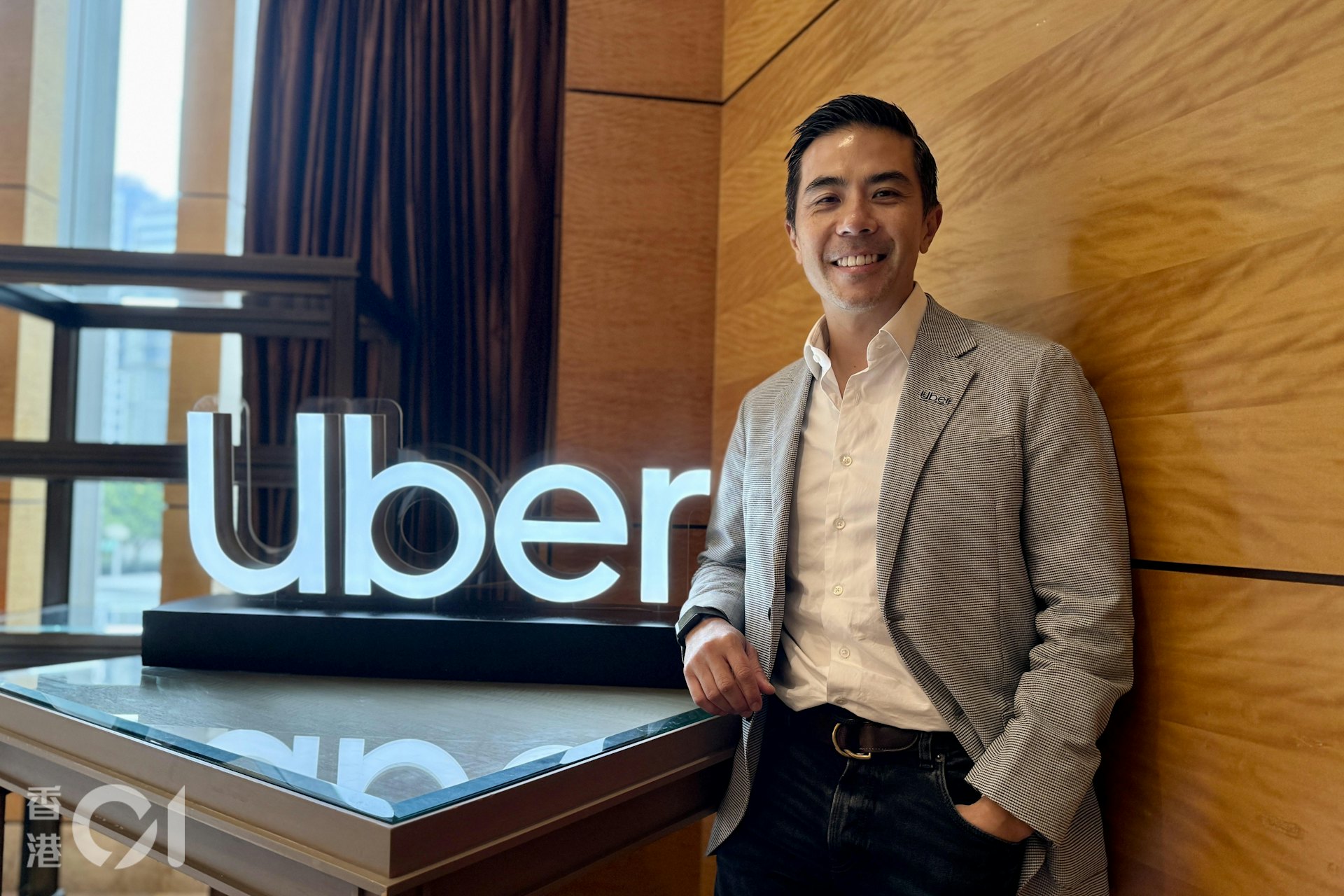 Uber香港区总经理钟志霆指,Uber微信小程序提升内地旅客在黄金周高峰期来港的跨境出行体验。