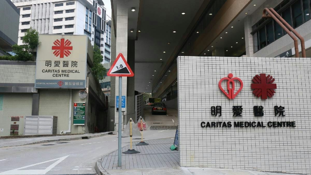深水埗汝州街男工人由棚架墮下 昏迷送院搶救