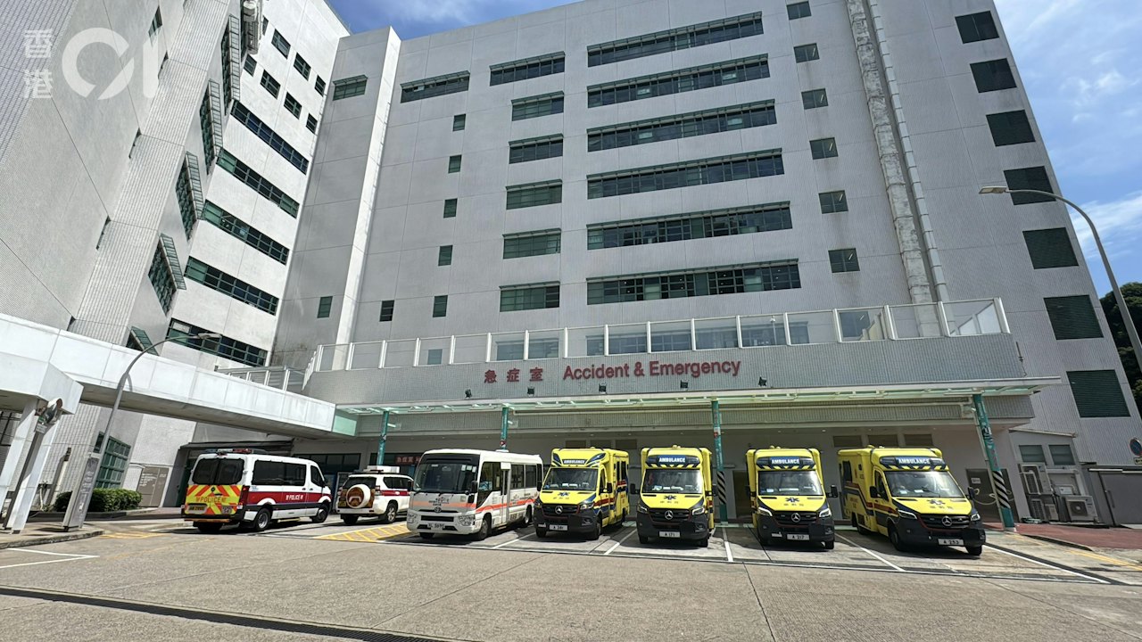 將軍澳私家車溜前撞小巴釀一傷 66歲私家車男司機涉醉駕被捕