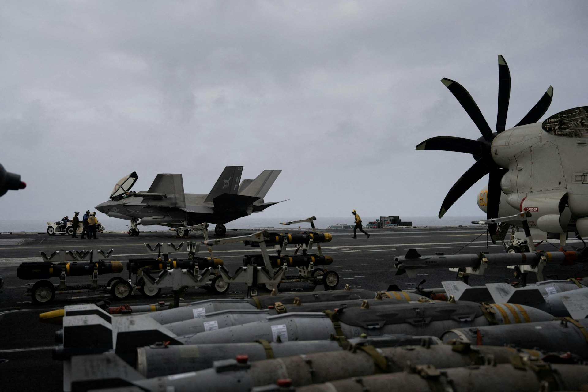 2026年9月11日,美軍航母「華盛頓號」(USS George Washington)正在阿拉伯海執行任務,除對伊朗實施海上封鎖,也為途經霍爾木茲海峽(Strait of Hormuz)的商船提供掩護。(Reuters)