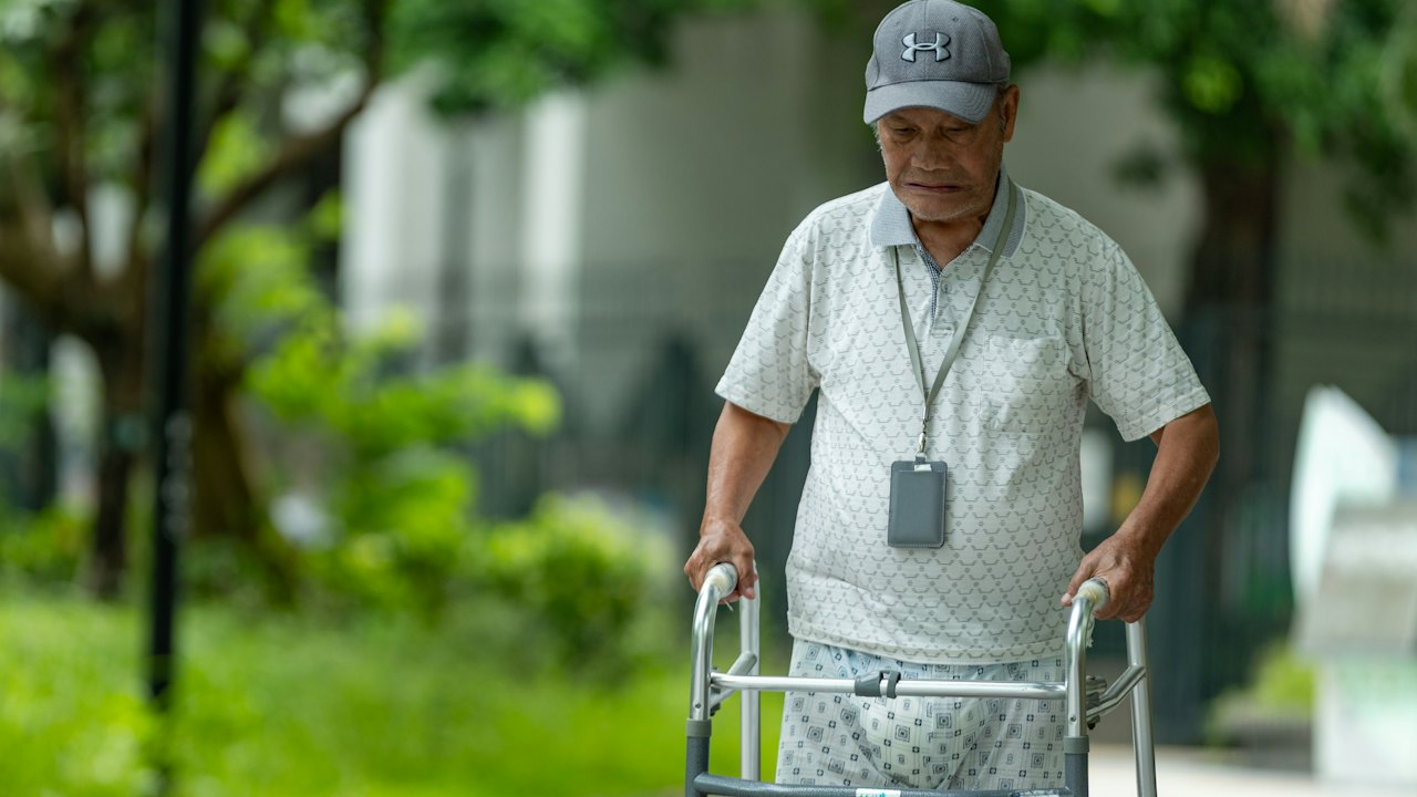 施政報告|年底推樂悠咭手機版 長者社區照顧券、院舍服務券增量