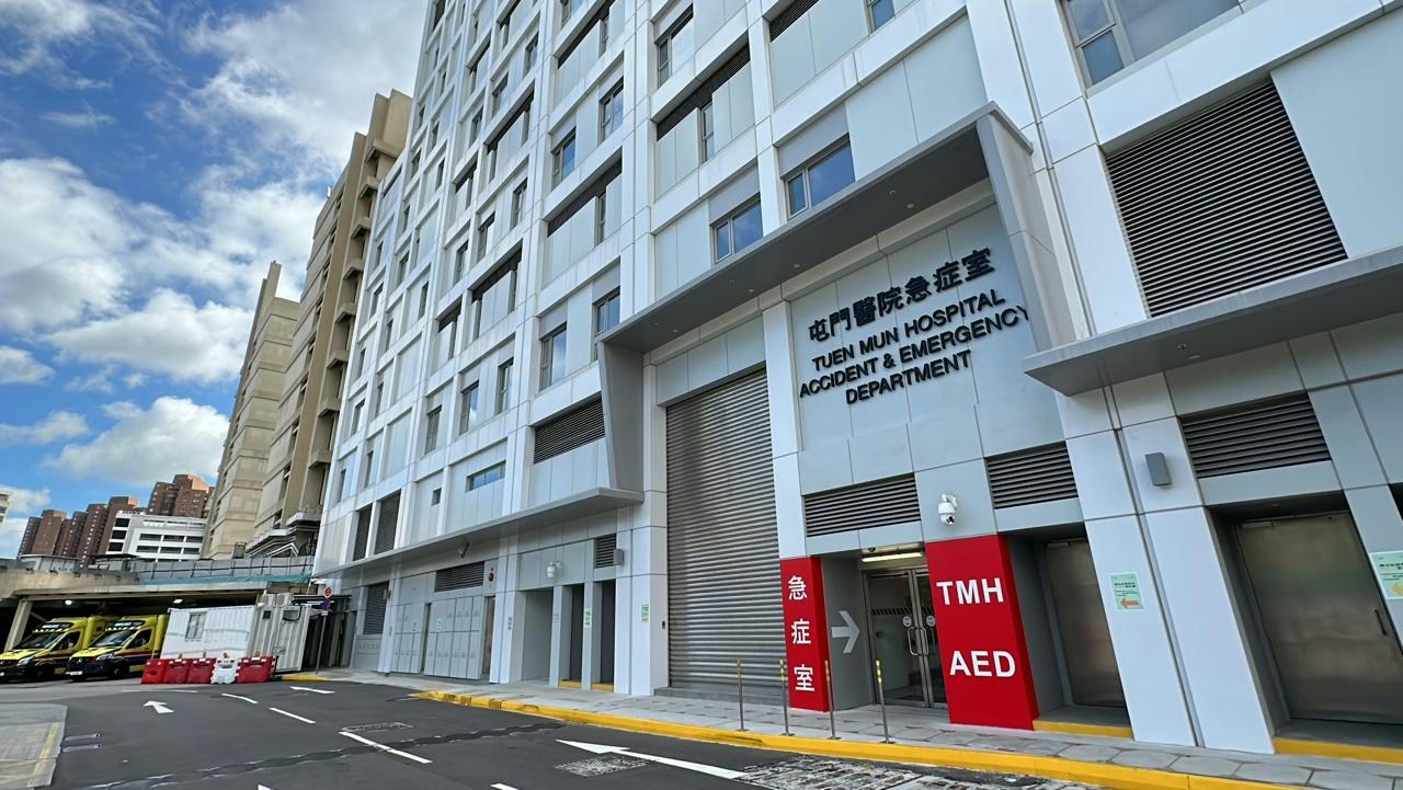 屯門蝴蝶灣泳灘六旬漢遇溺　留醫兩日告不治