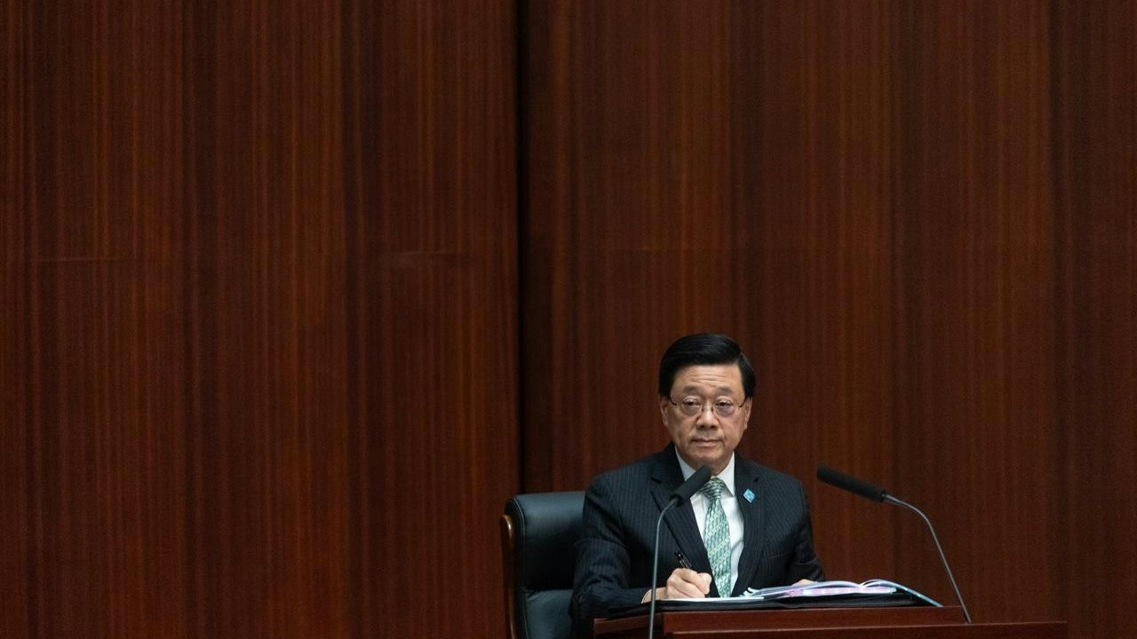 施政報告|李家超驚嘆AI發展 警惕只與AI聊天退離社區釀精神問題