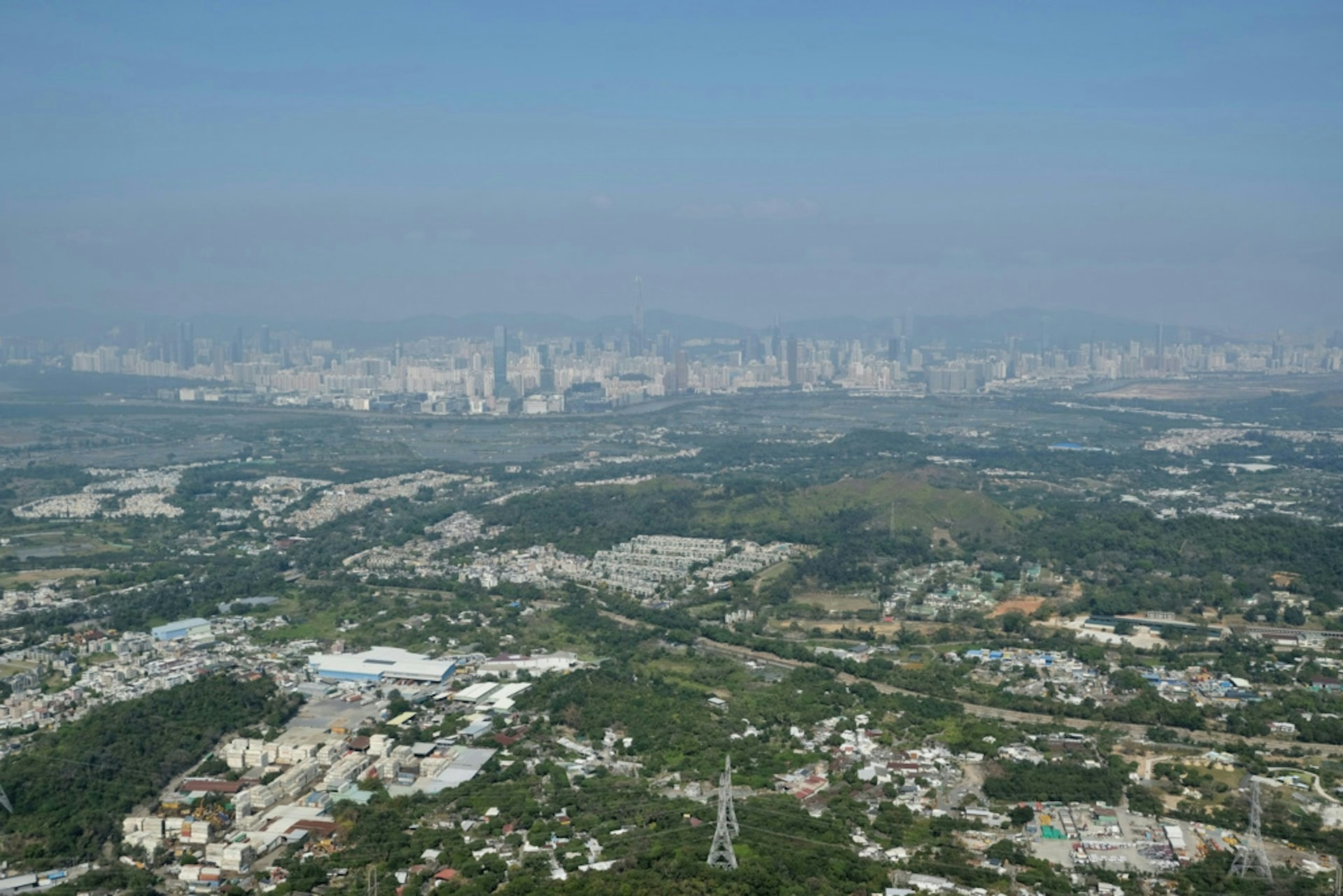 會否移居北都？甯漢豪稱港多處好地方　毋須「每一度住勻」顯支持