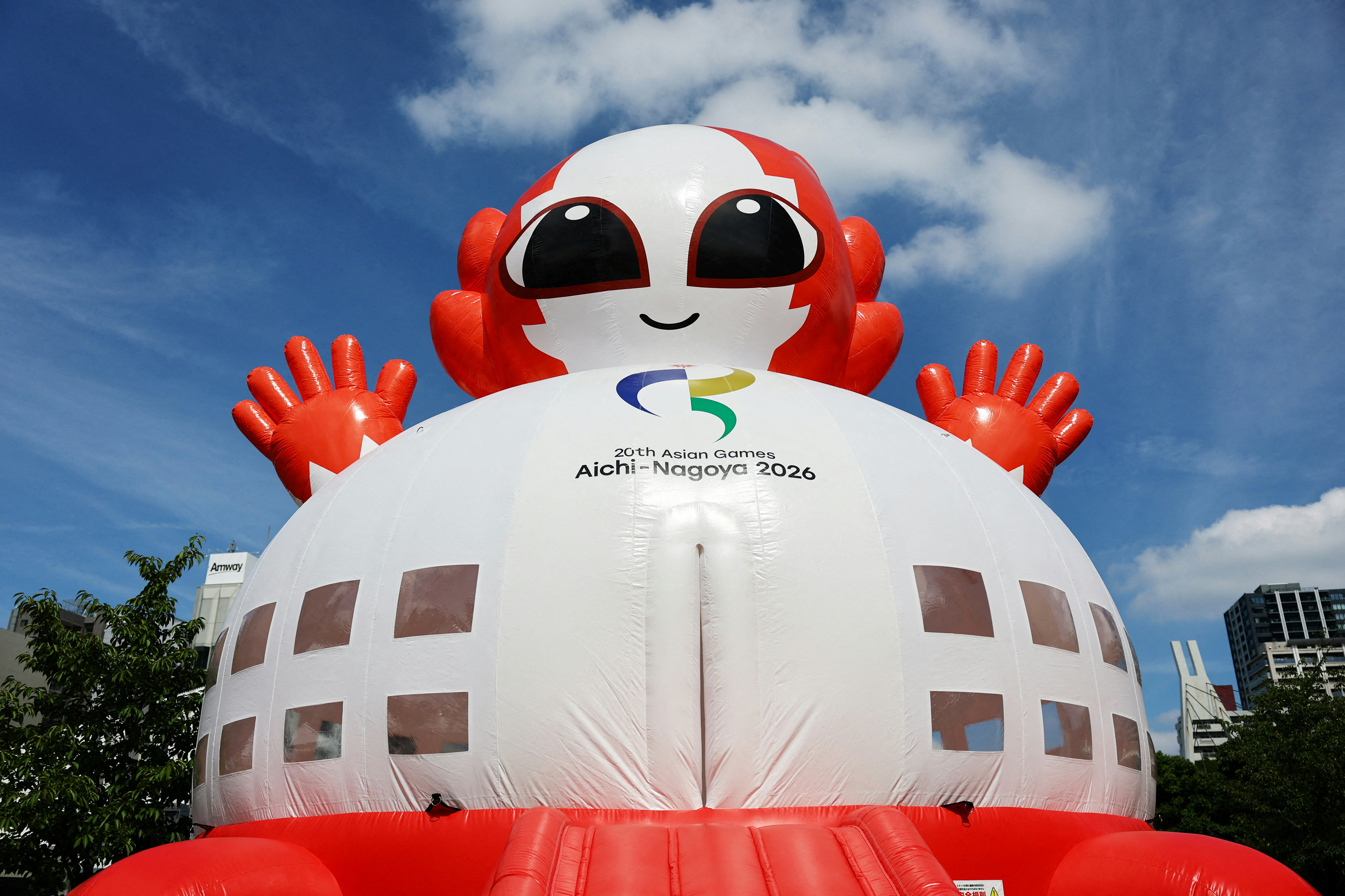 2026年9月18日,名古屋一公园安装了亚运会吉祥物Honohon。(Reuters)